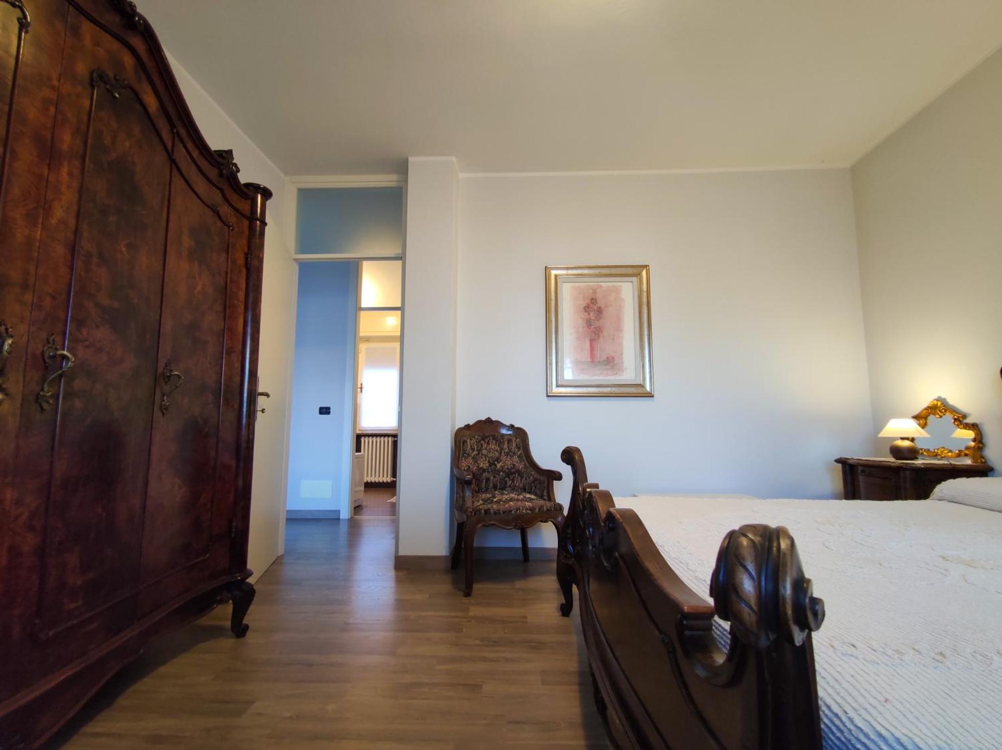 Apartment with Lake View photo 2