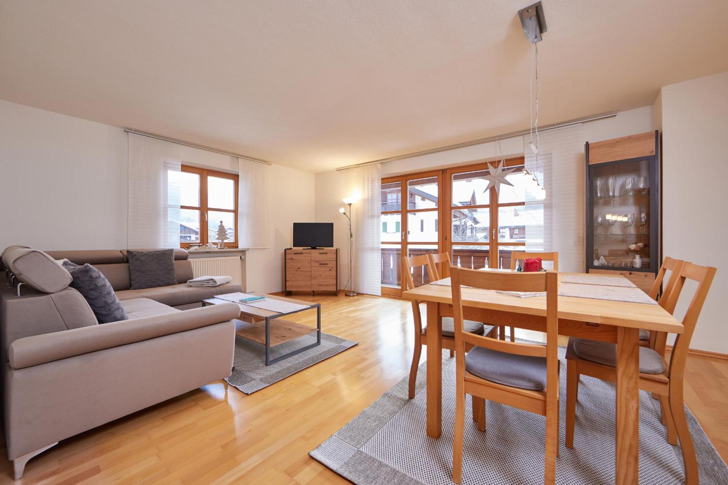 Apartment with Mountain View photo 1