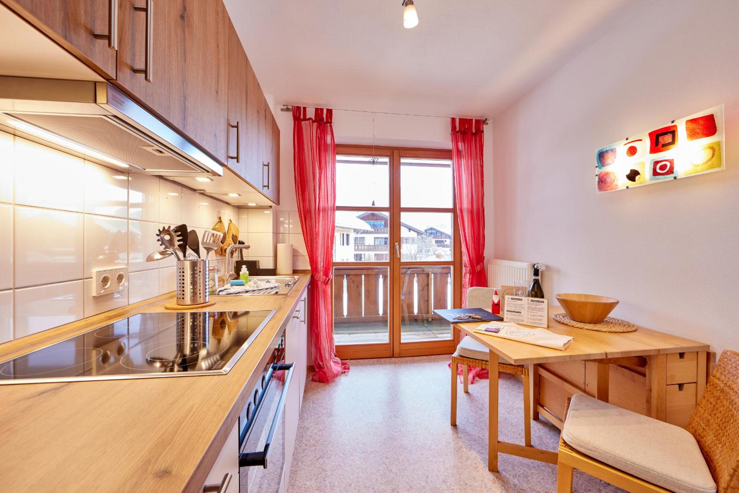 Apartment with Mountain View photo 3