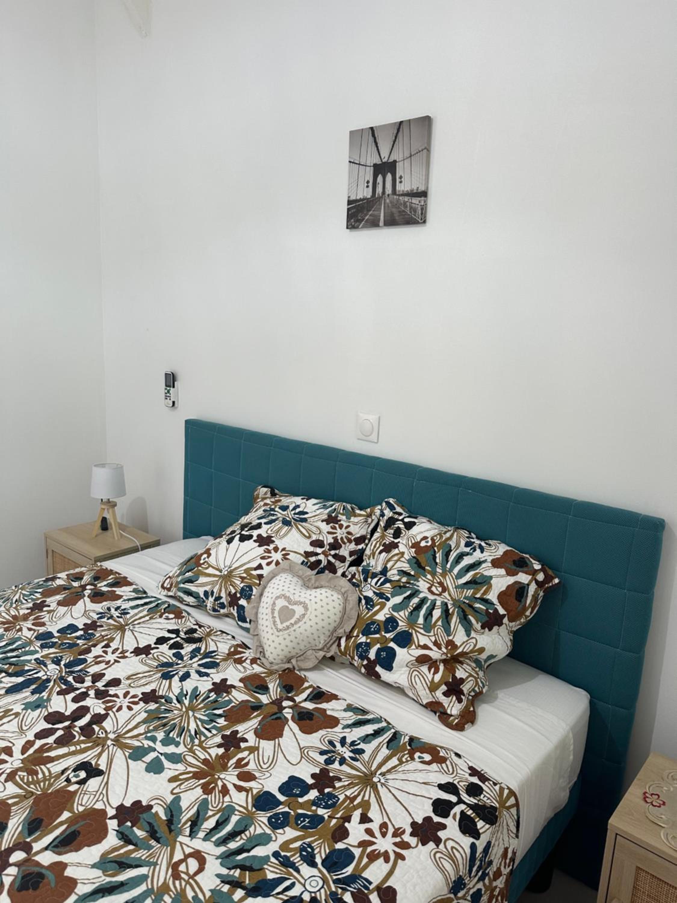 One-Bedroom House photo 1