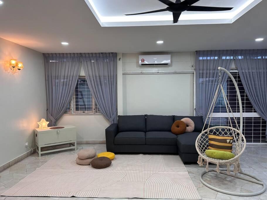 Four-Bedroom House photo 1