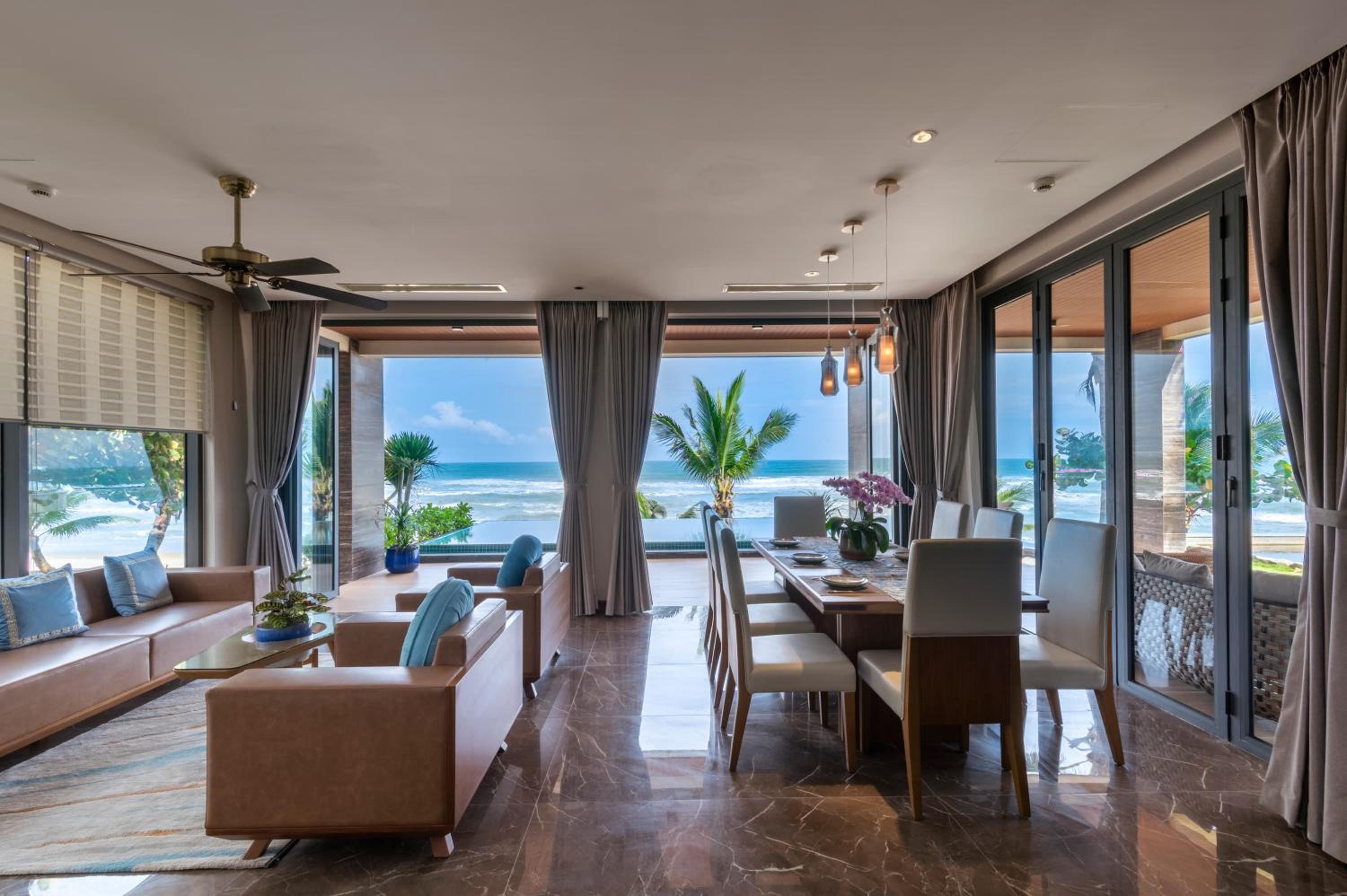 Beachfront Four-Bedroom Villa with Private Pool - Photo 1