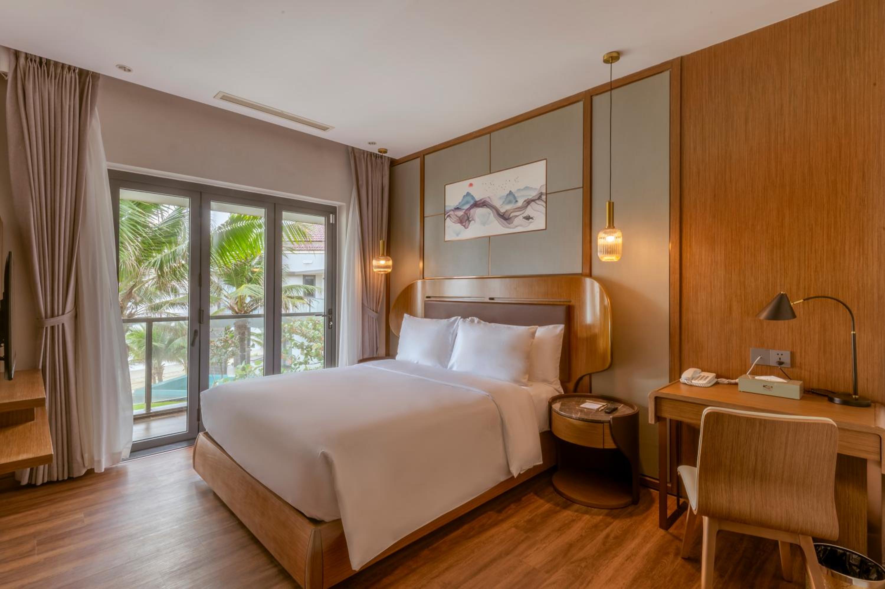 Beachfront Four-Bedroom Villa with Private Pool - Photo 20