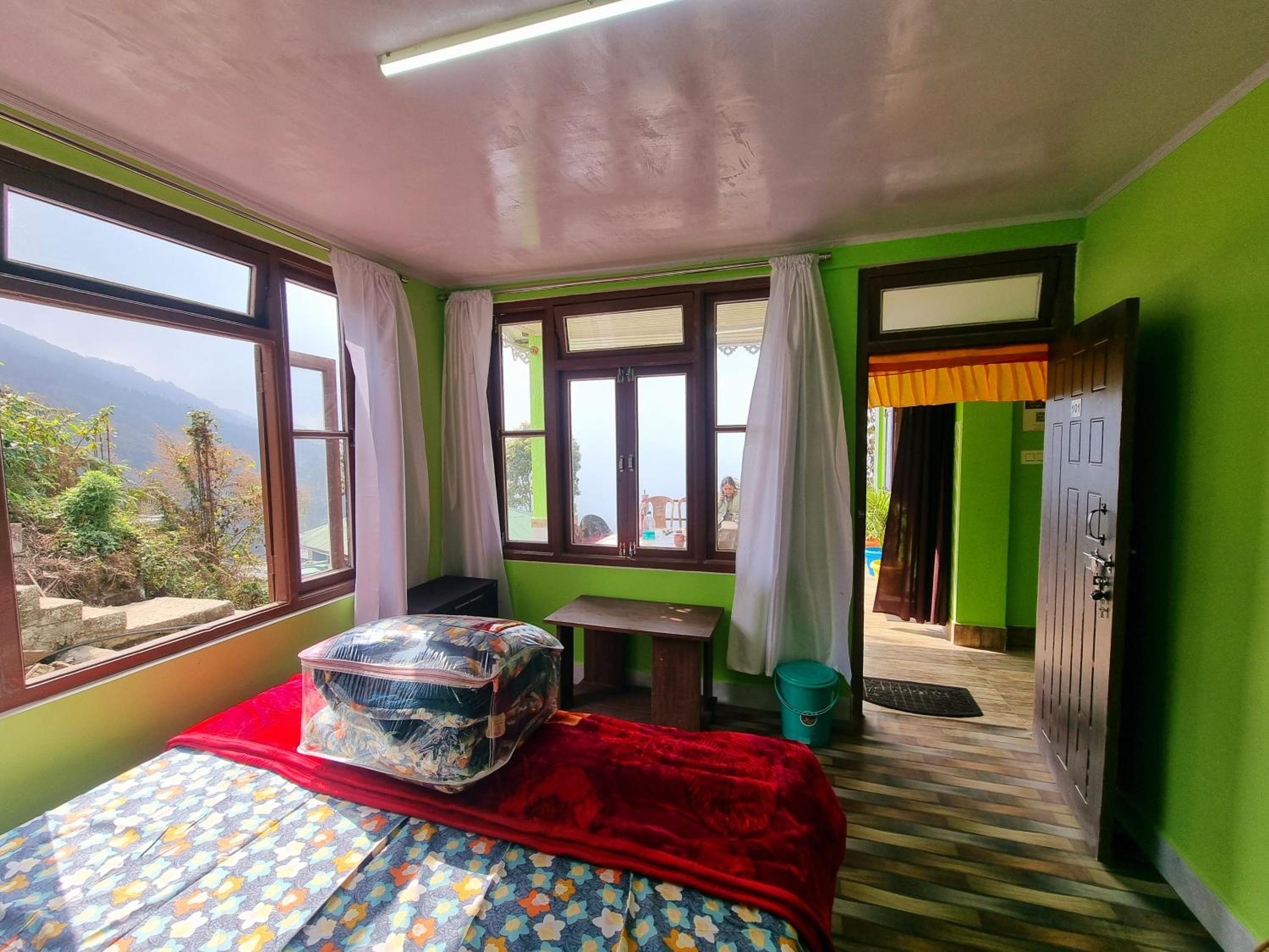 Triple Room with Mountain View photo 1