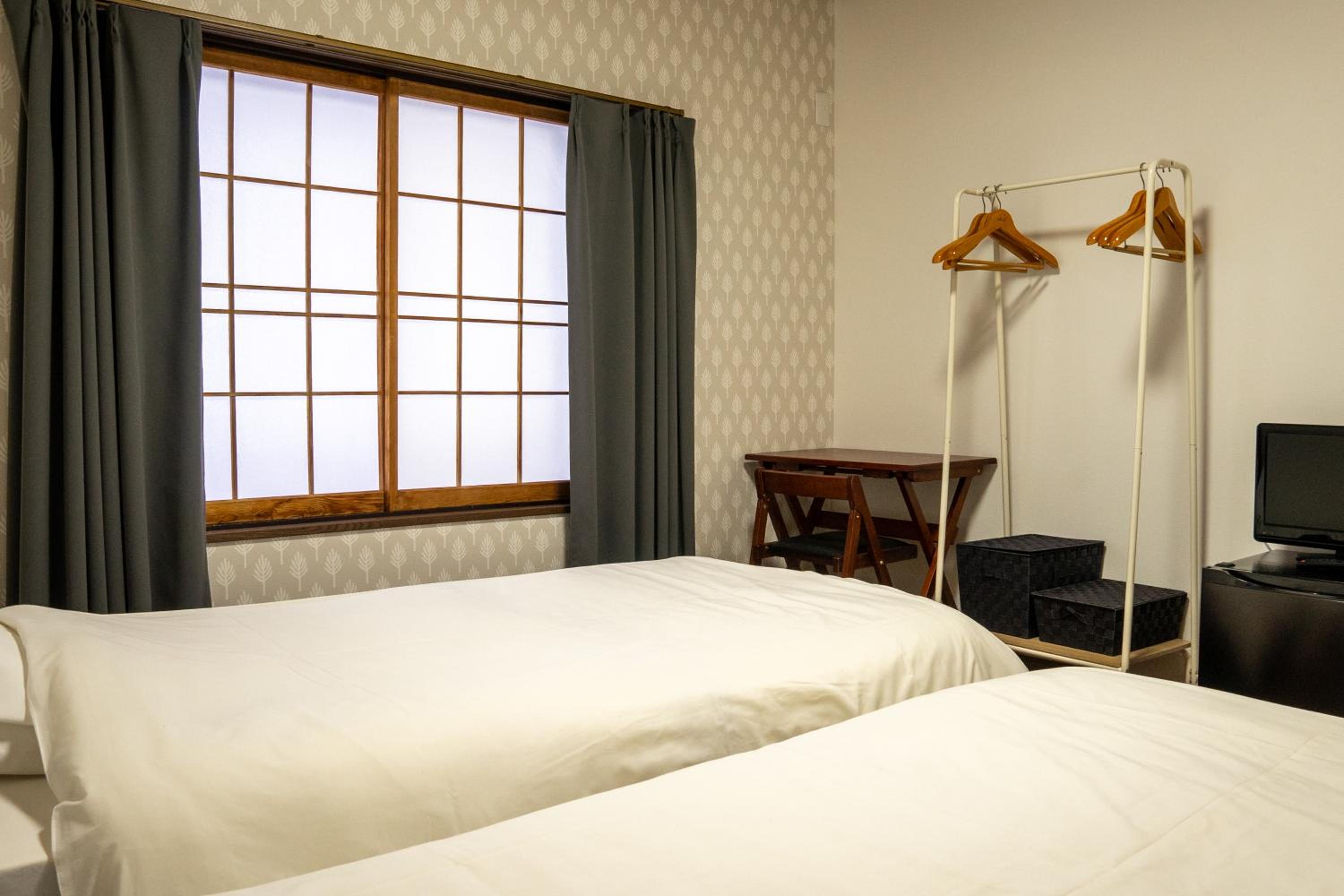 Double or Twin Room with Mountain View photo 2