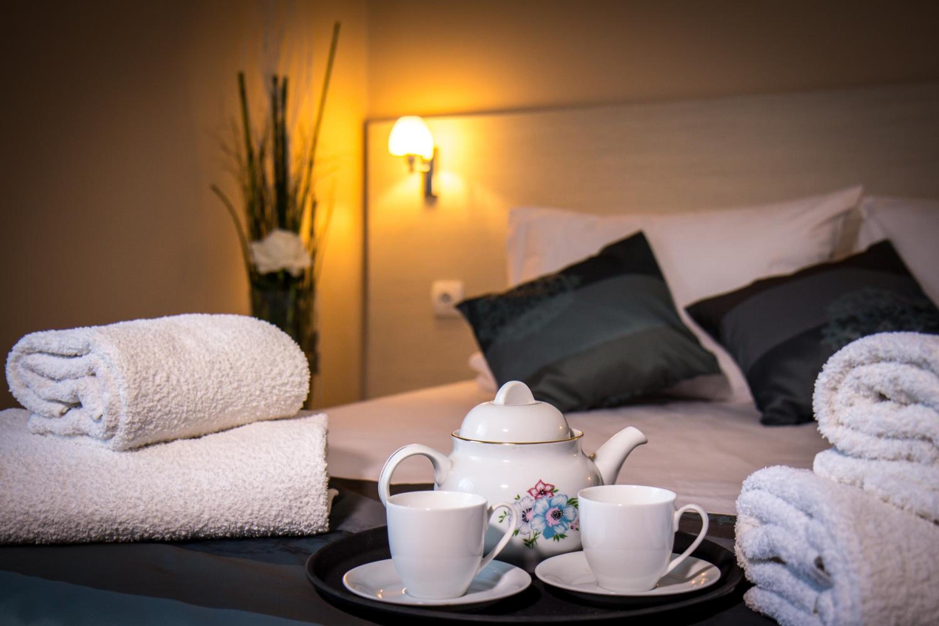 Superior Double or Twin Room - Photo 3