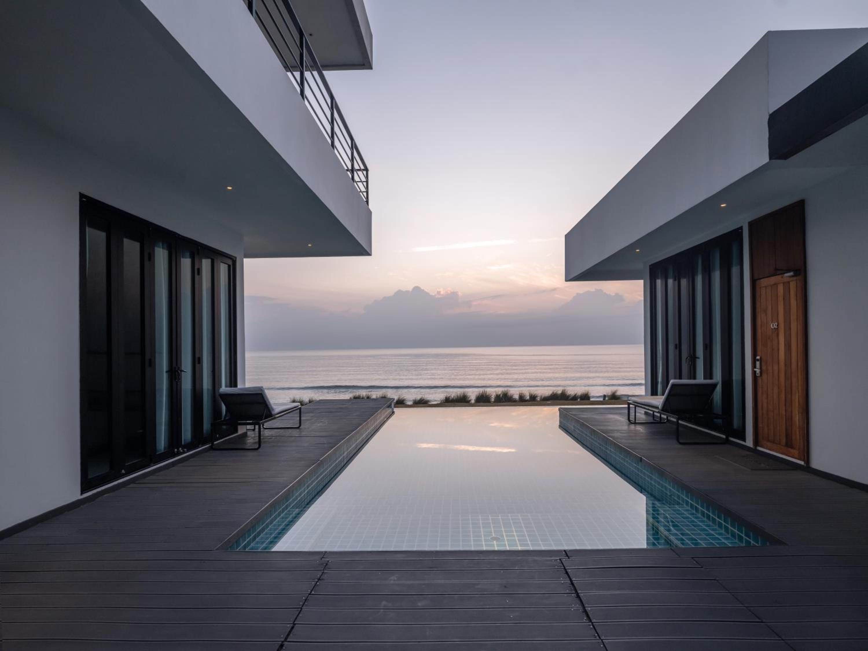 Three-Bedroom Villa with Private Pool photo 2
