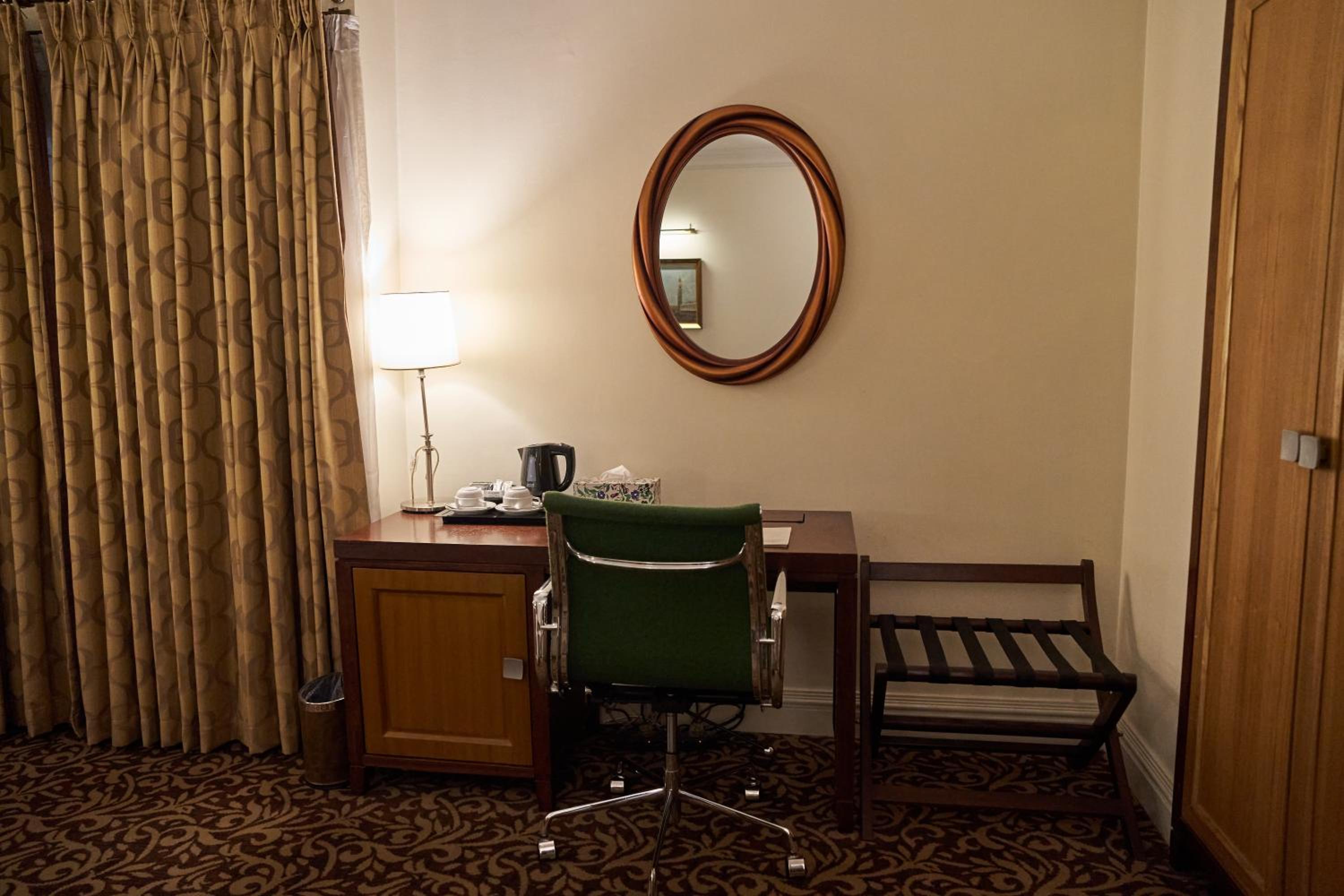 Royal King Room With Balcony with 10% discount on Food, 10% discount on Laundry, 10% discount on SPA photo 3