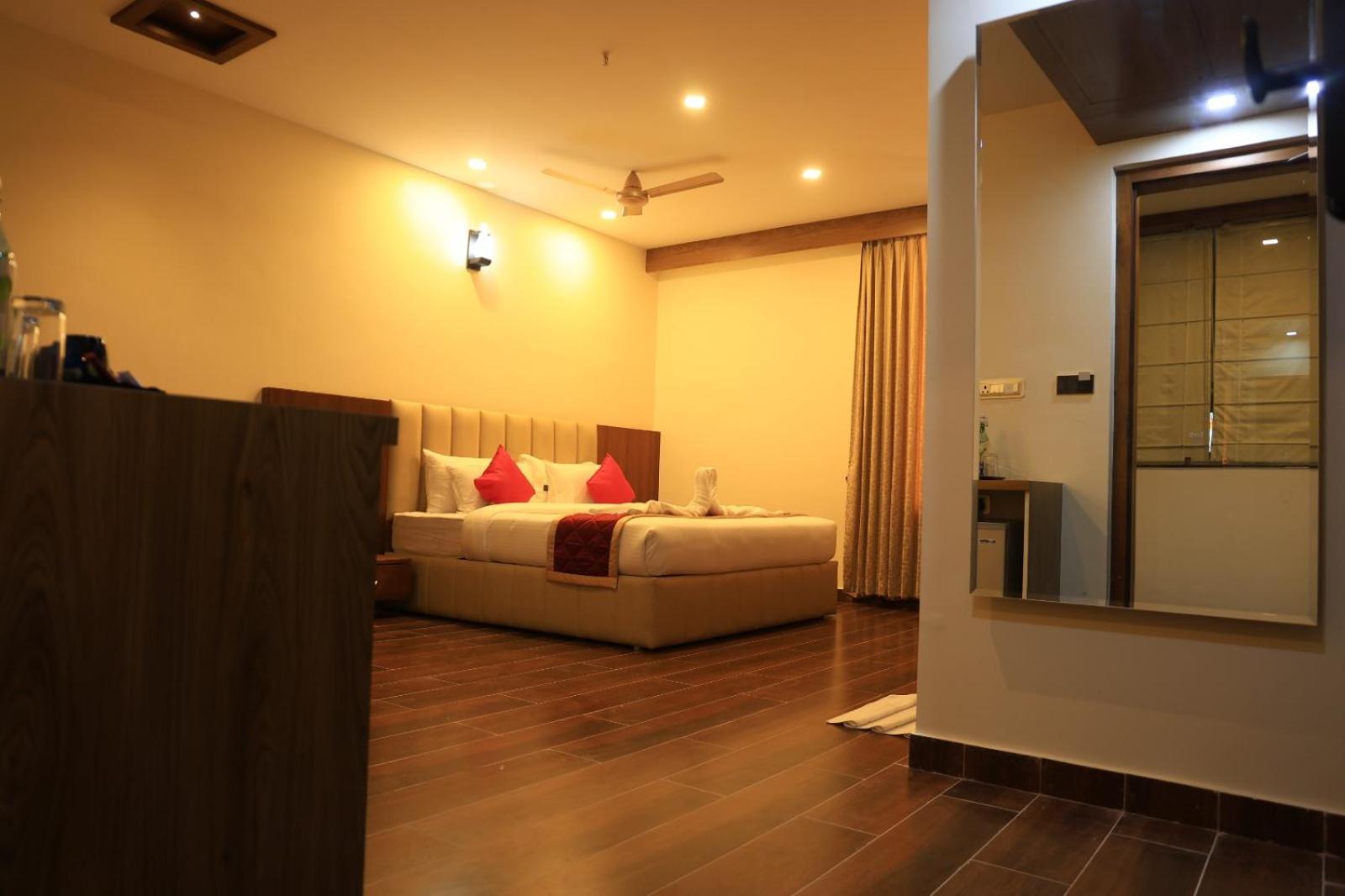 Deluxe Double Room - Photo 2