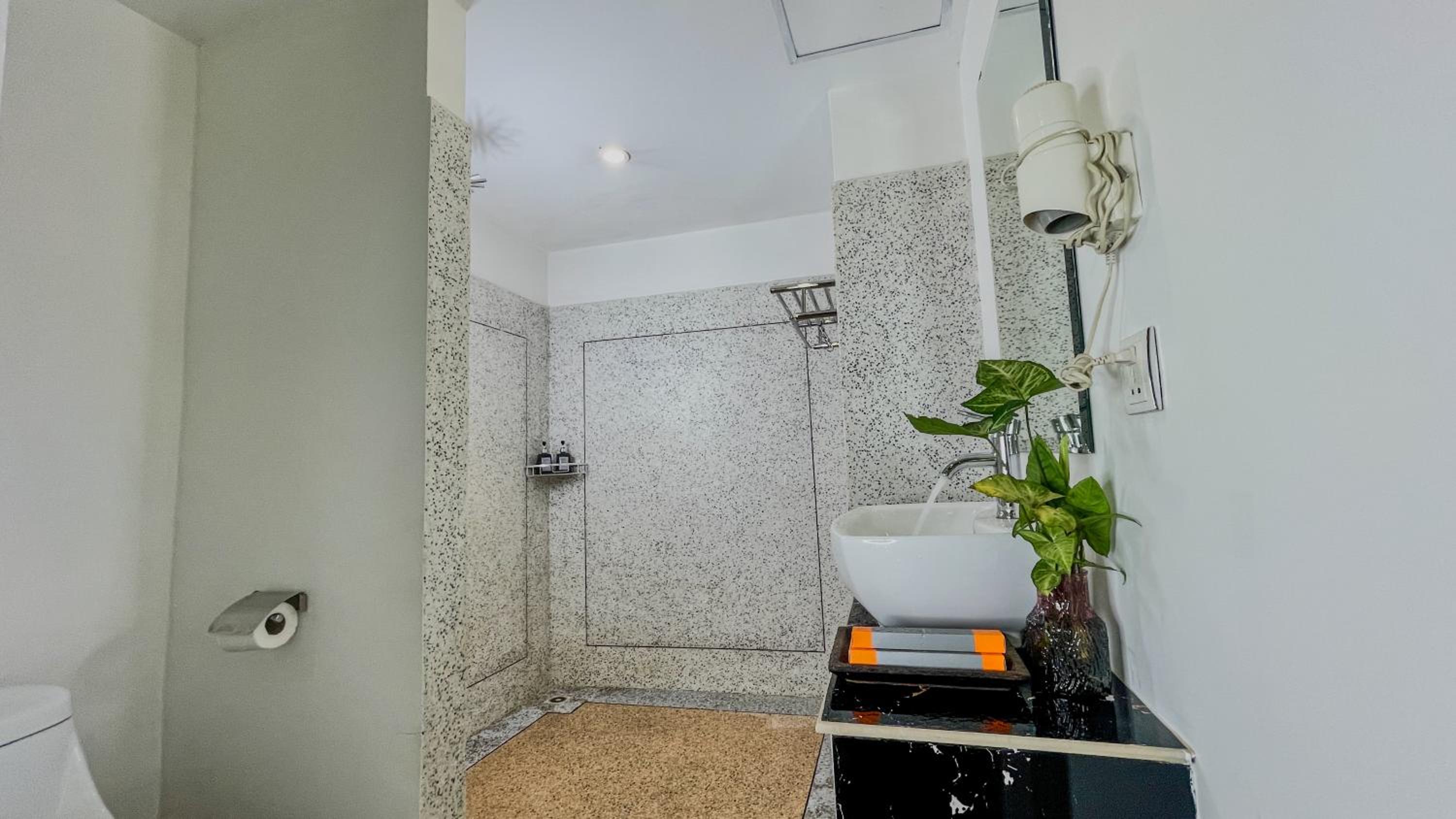 Junior Suite with Terrace River View - Free Pick Up - Photo 12