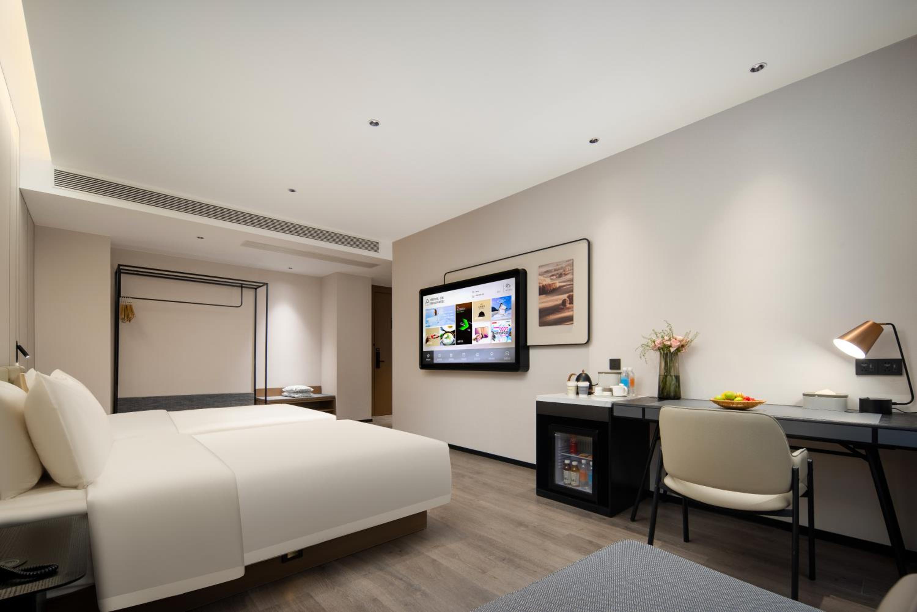 Elegant Double Room photo 1