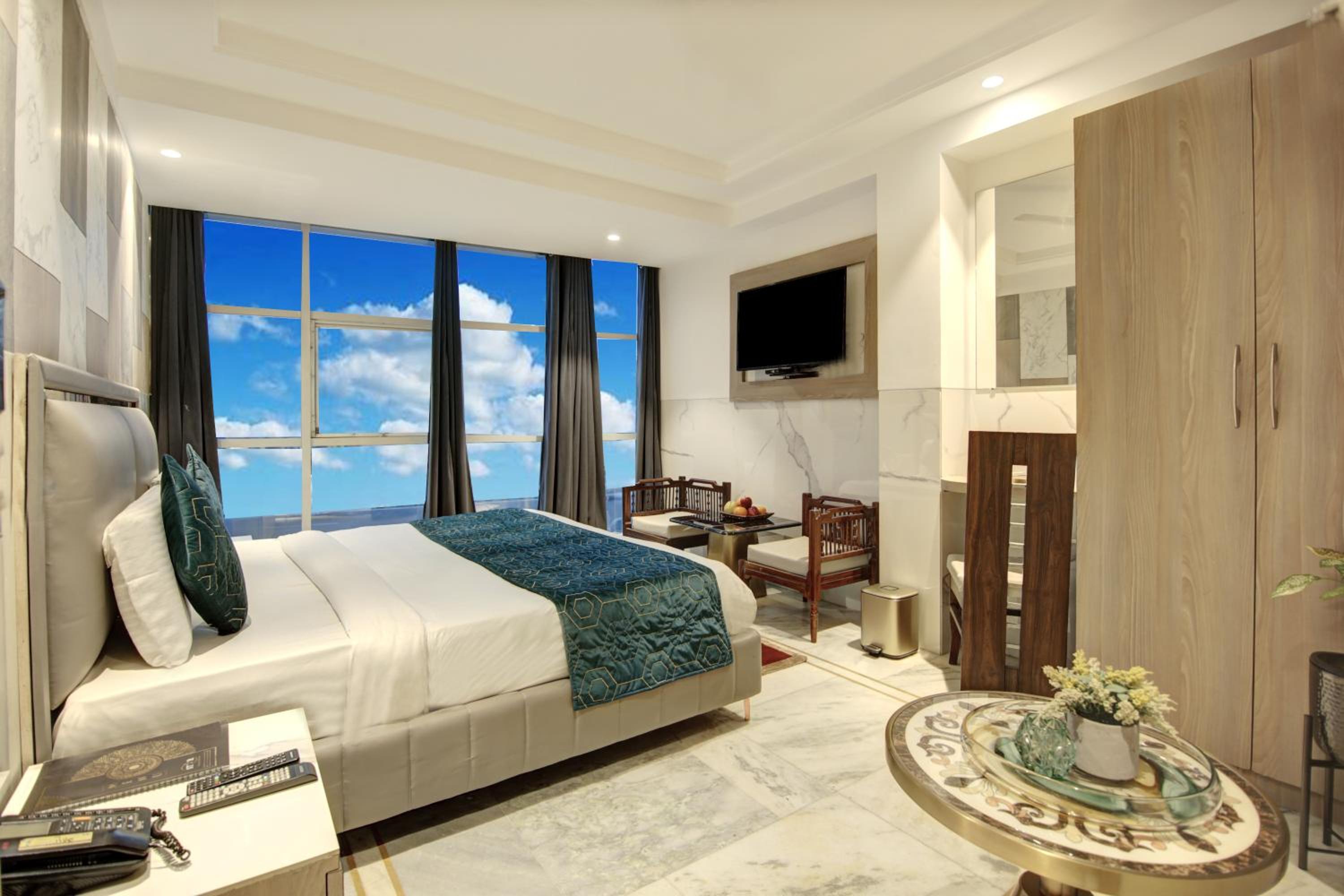 Deluxe Single Room