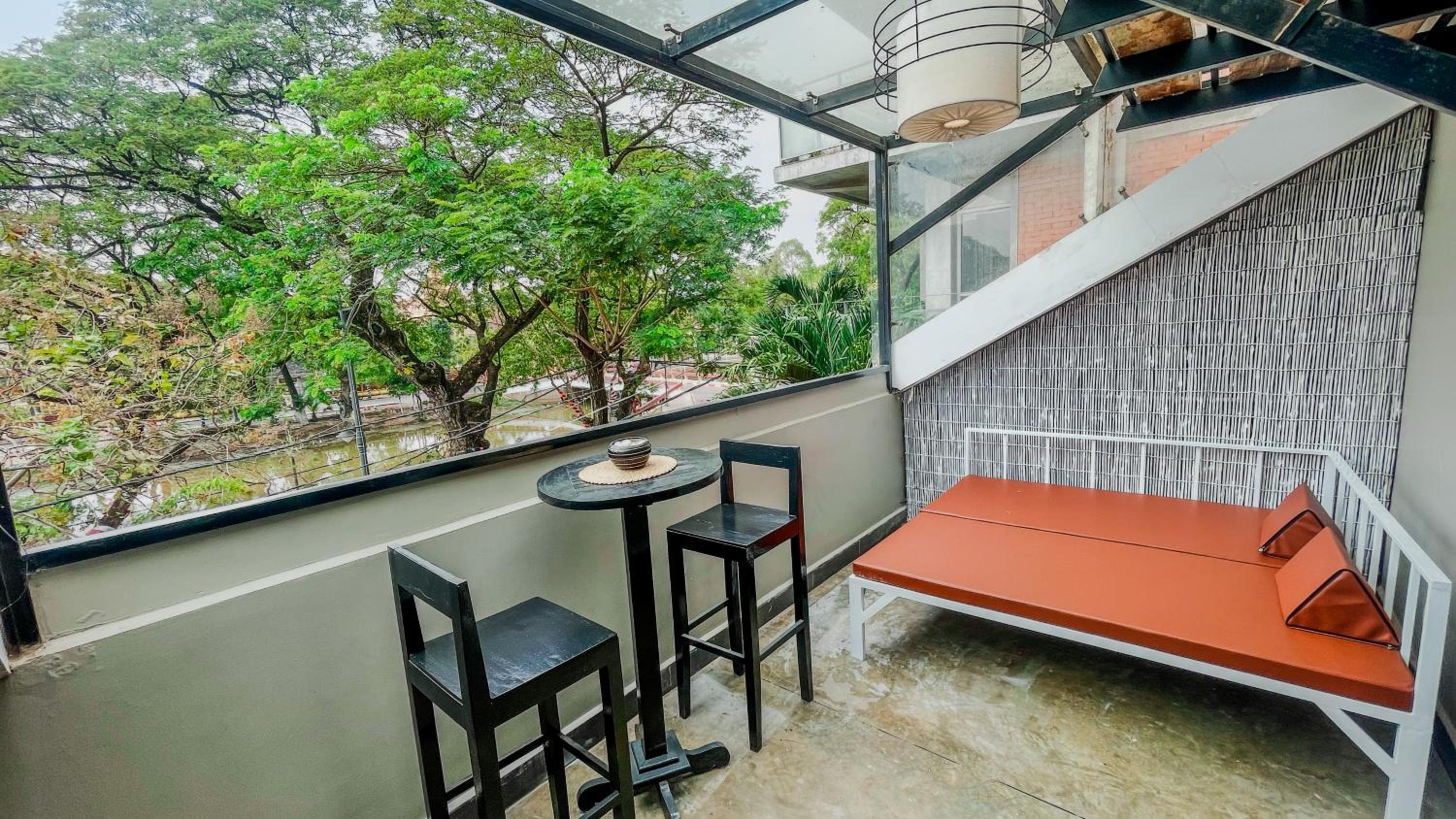King Suite with Terrace River View - Free Pick Up - Photo 11