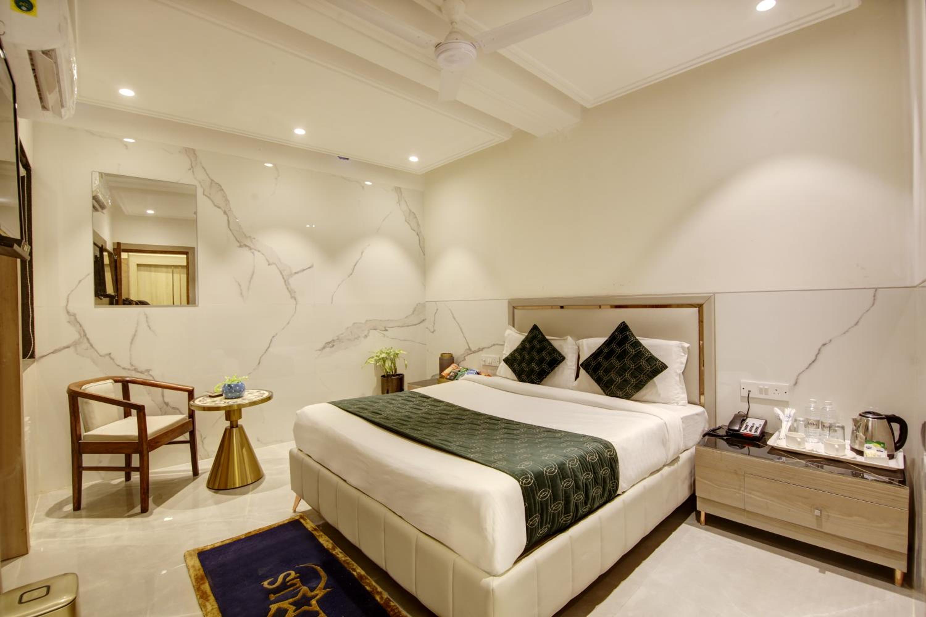 Classic Room - Photo 11