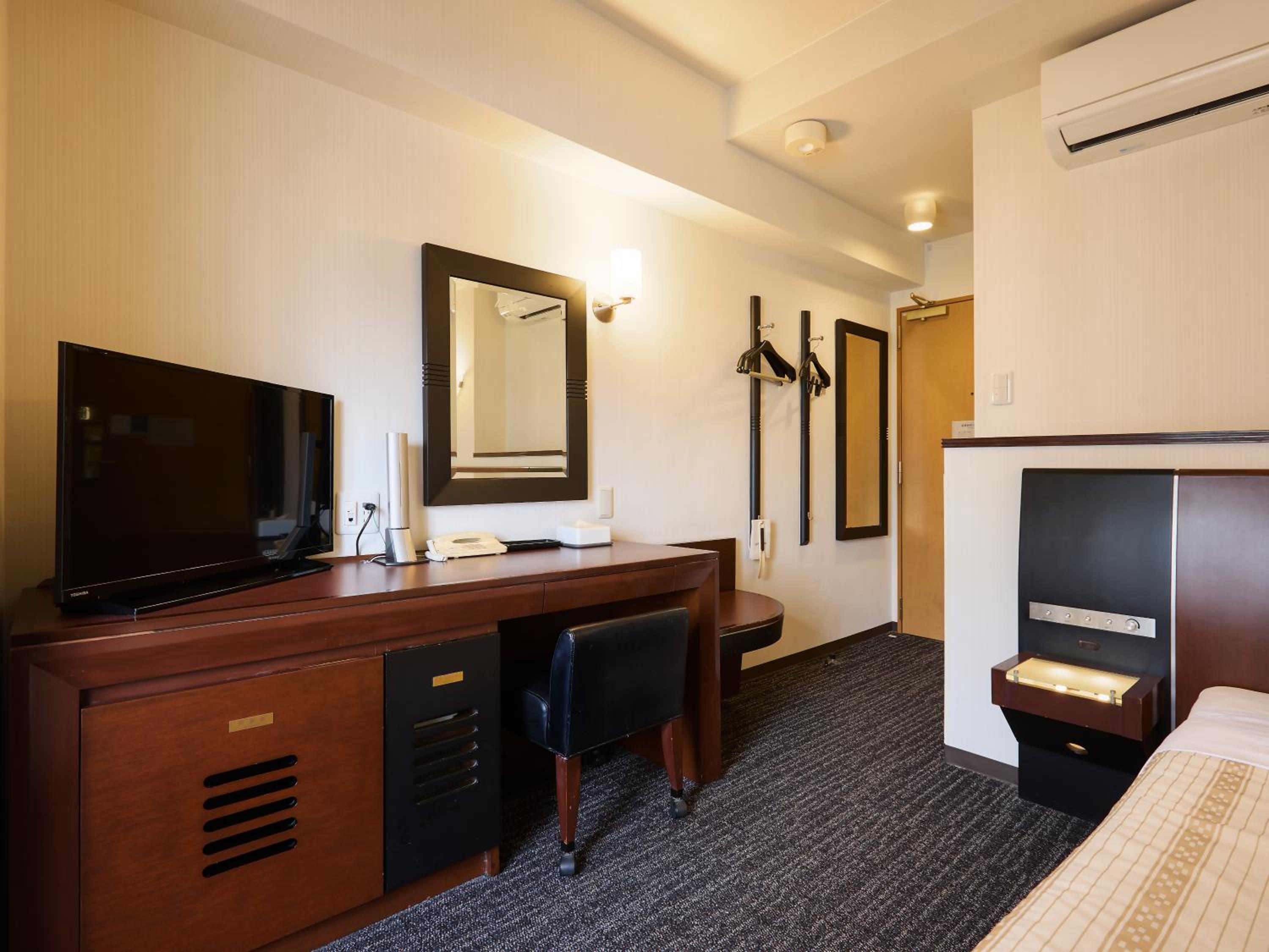 Standard Single Room - Non-Smoking - Photo 8