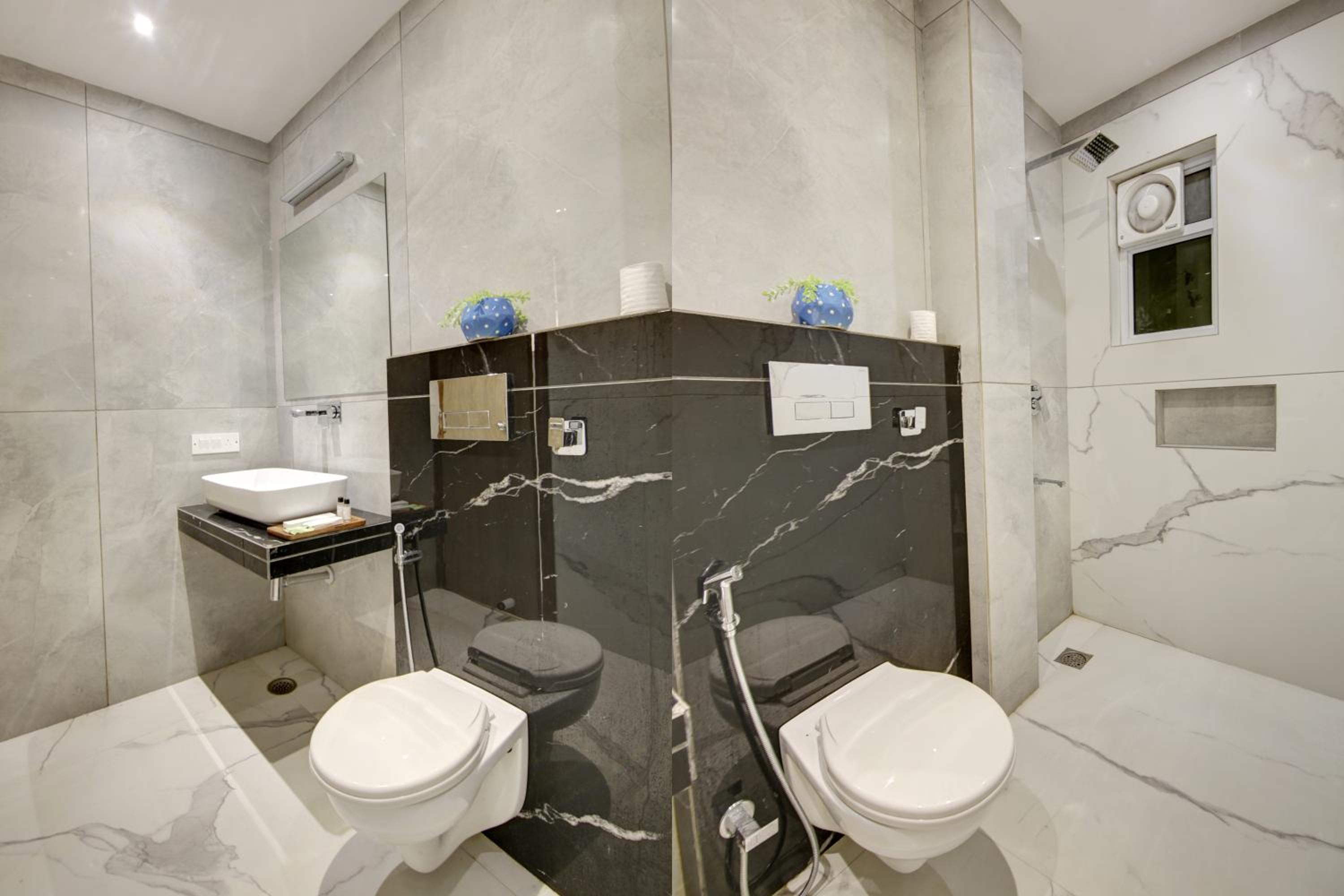 Premium Room - Photo 18