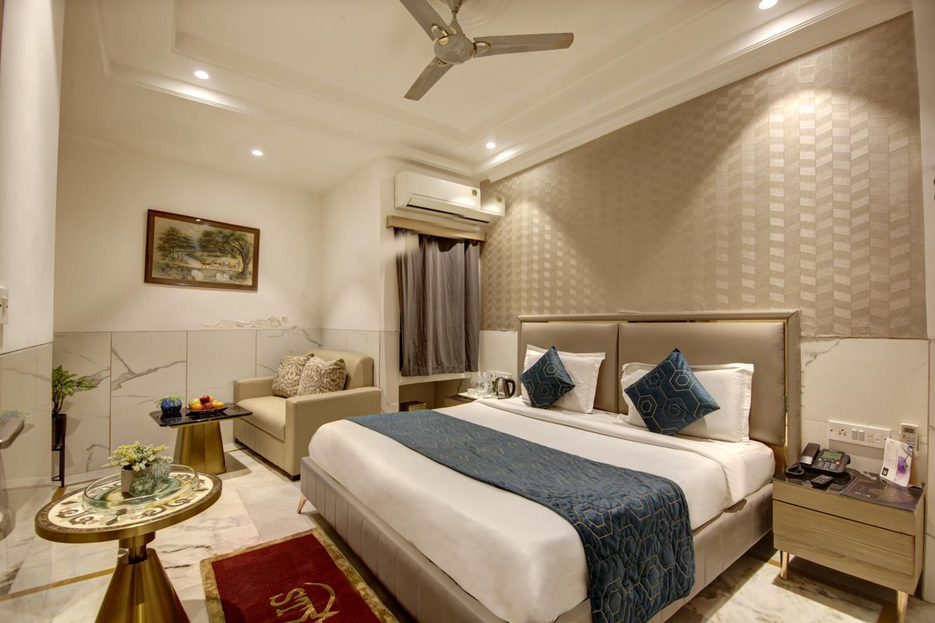Premium Room - Photo 11