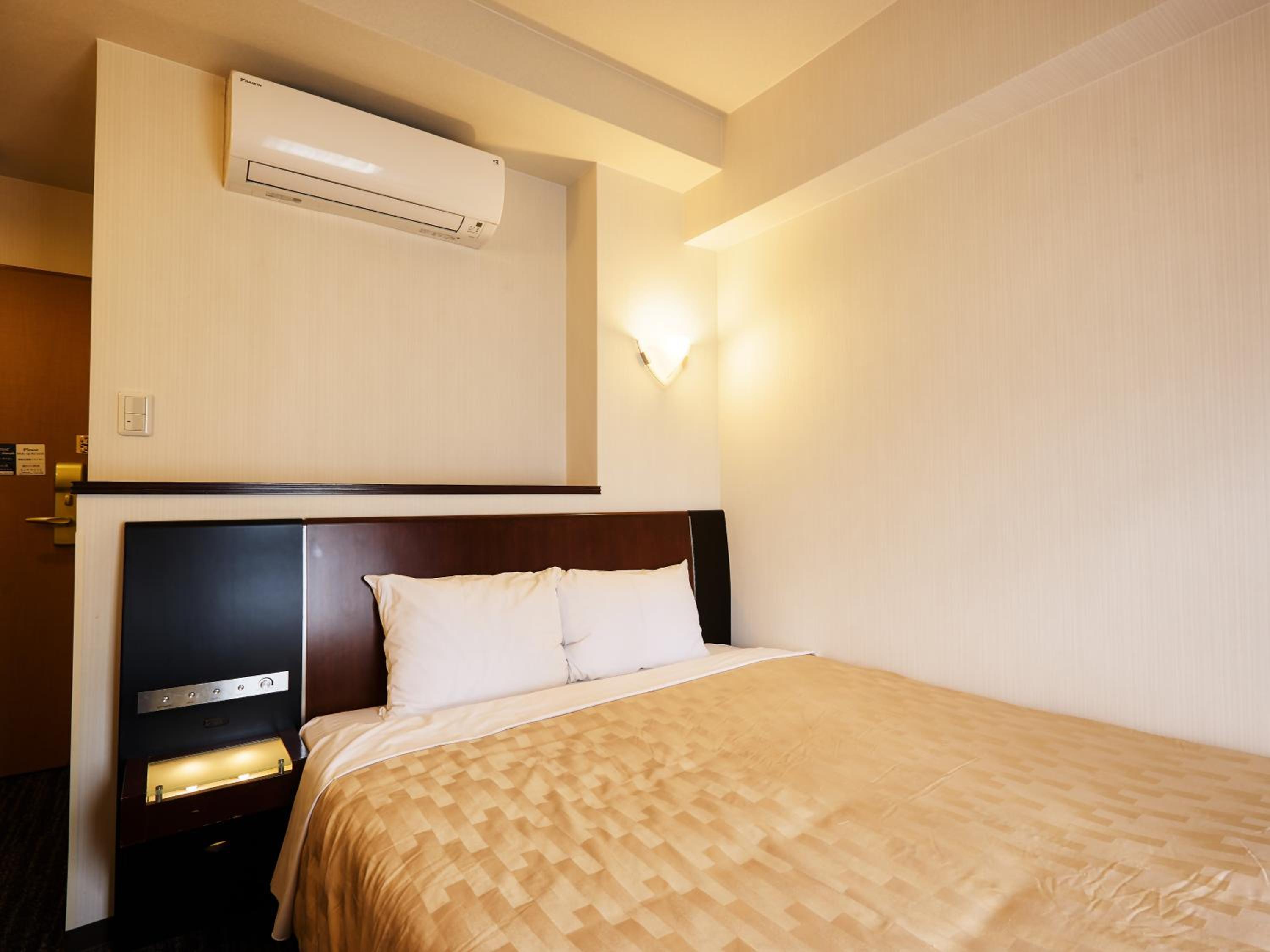 Small Double Room - Photo 1