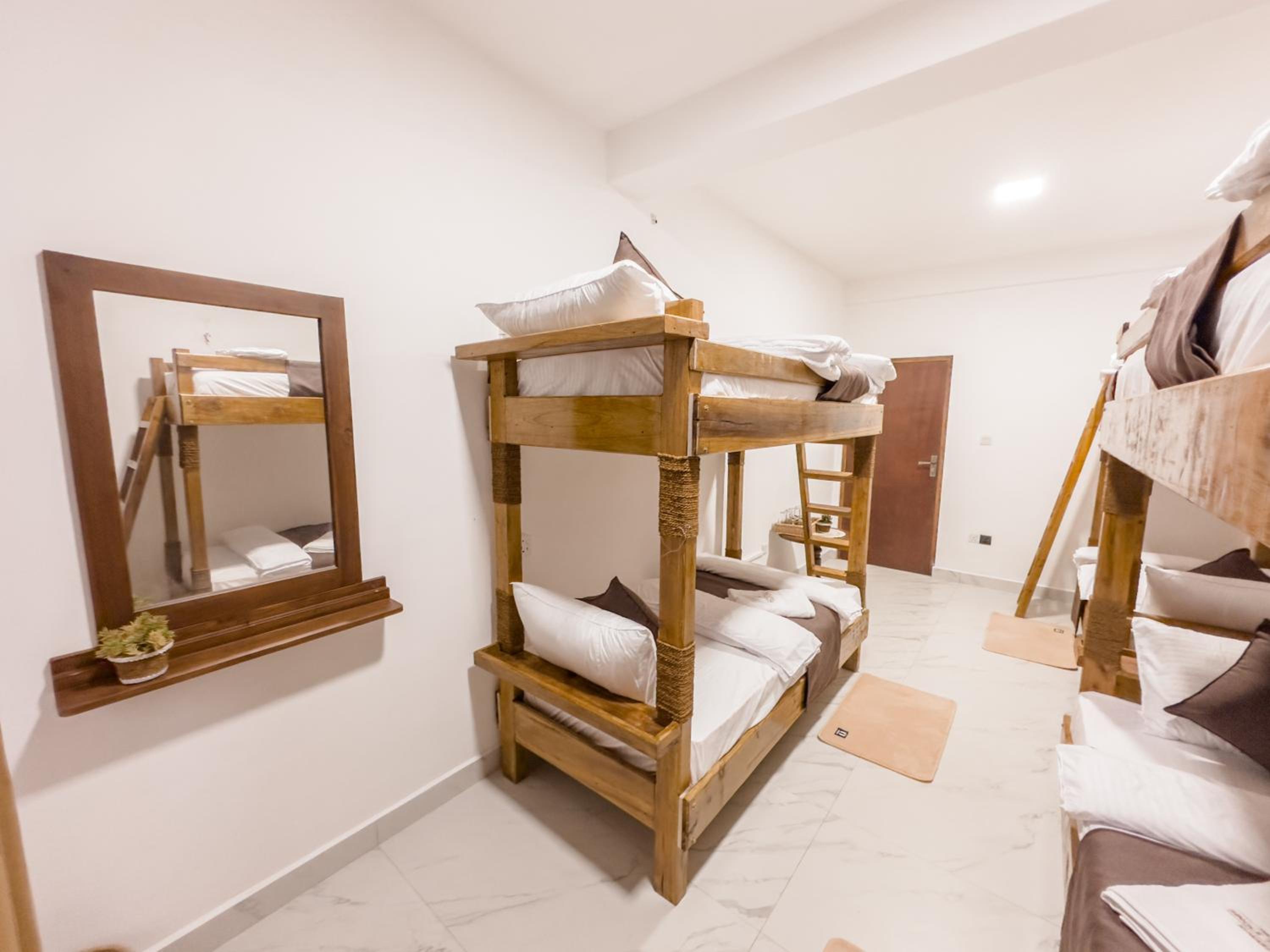 Bed in 6-Bed Mixed Dormitory Room photo 3