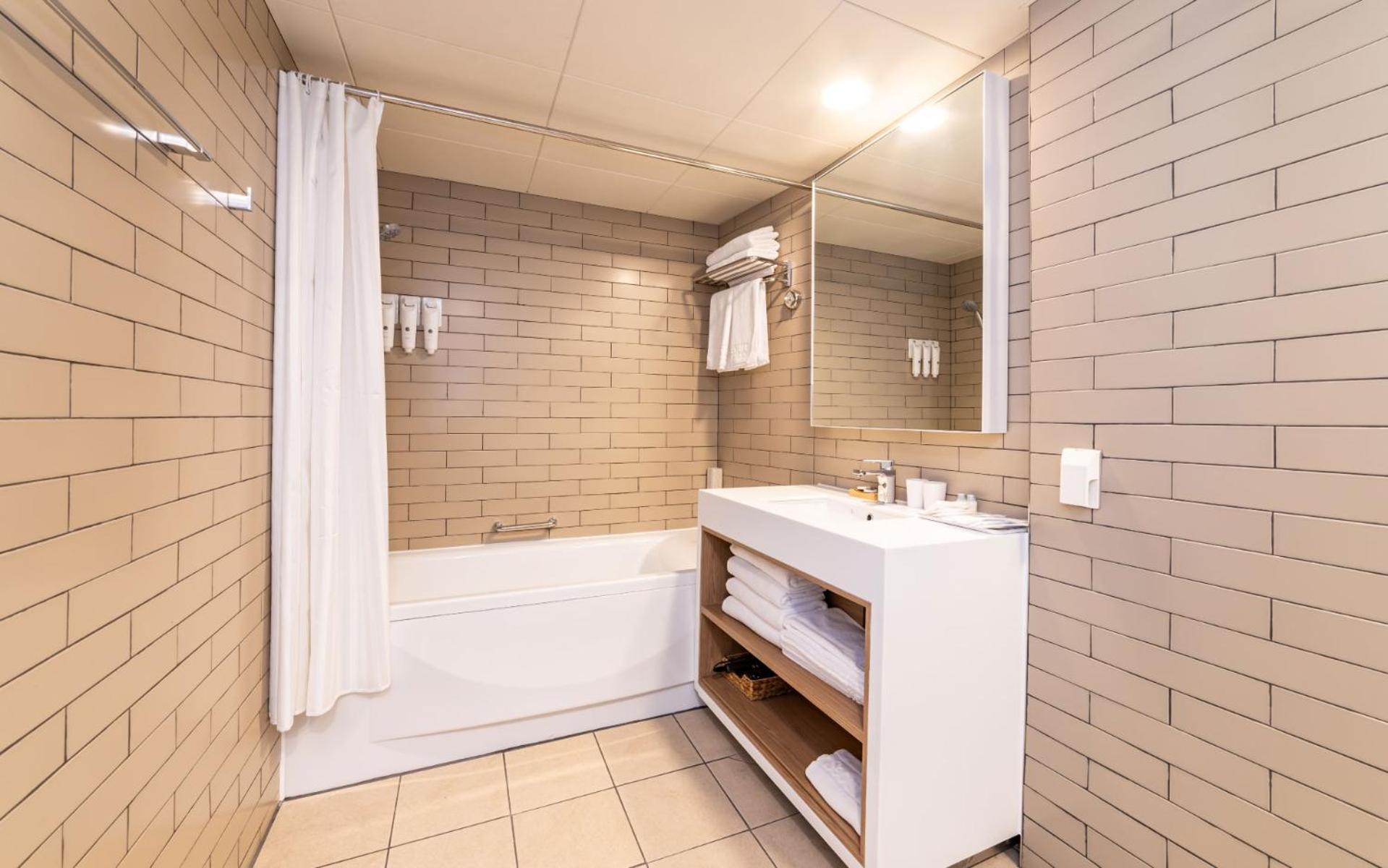 Family Suite - Photo 8