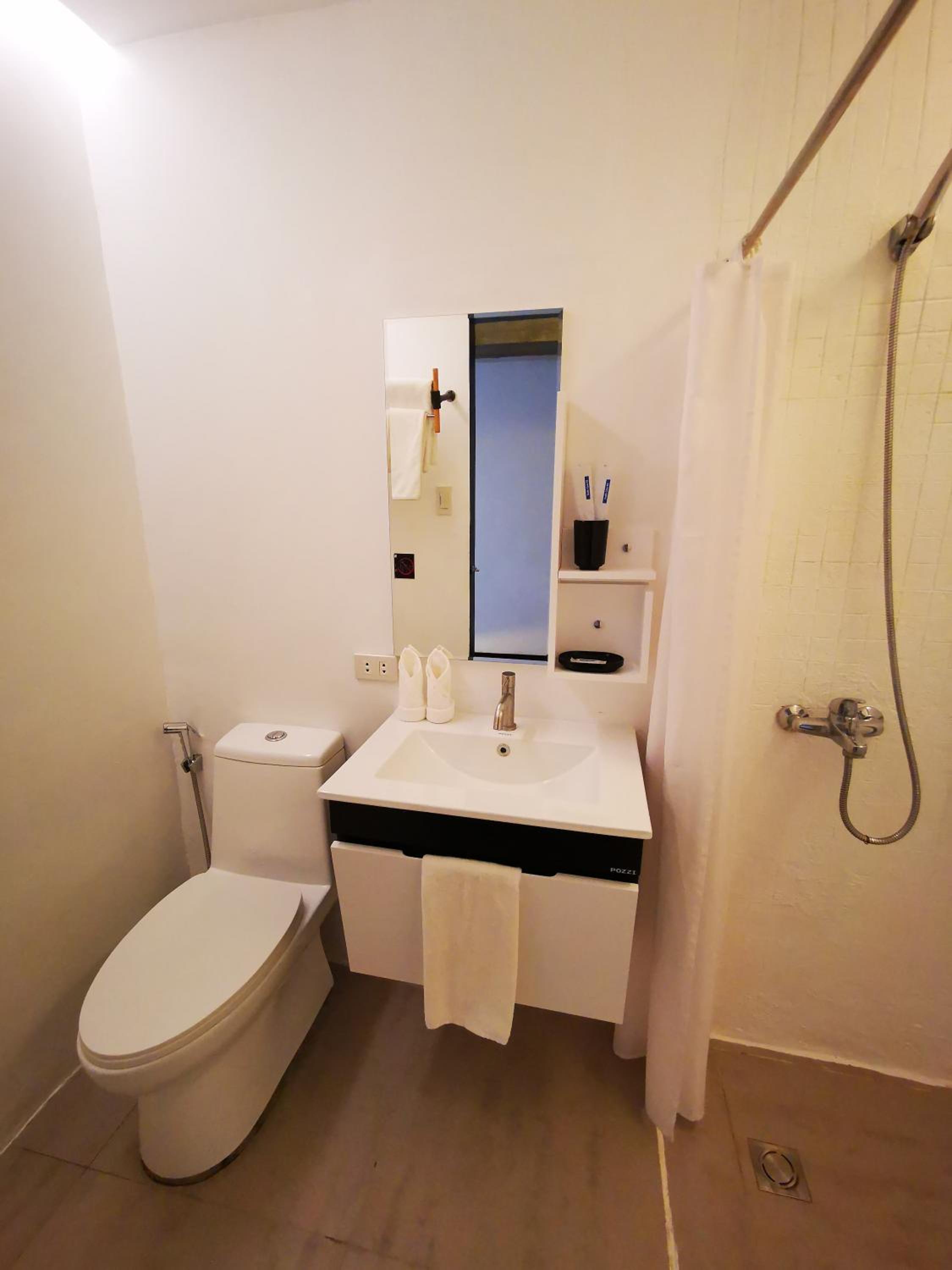 Standard Double or Twin Room photo 3