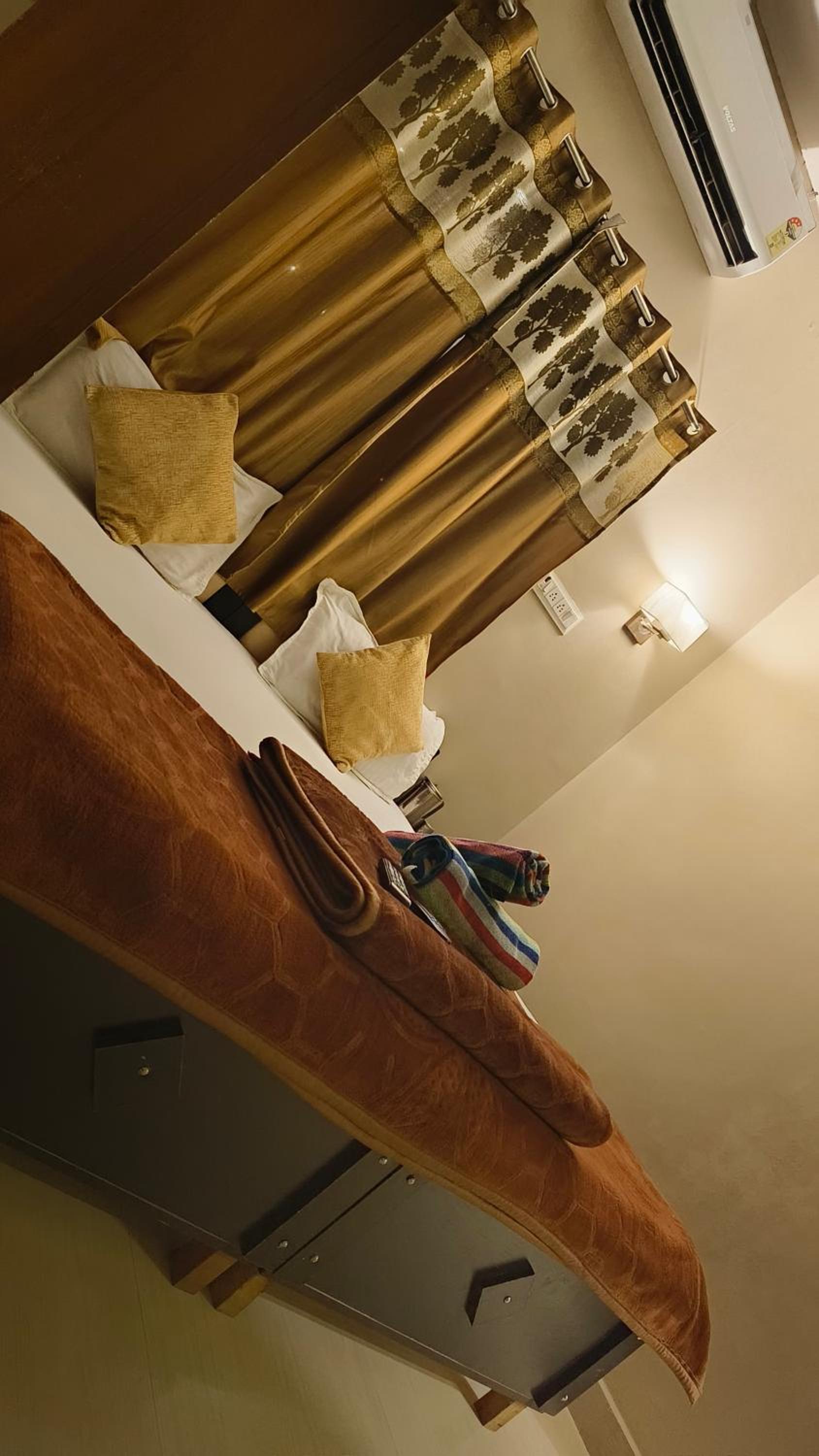 Double Room With Private Bathroom