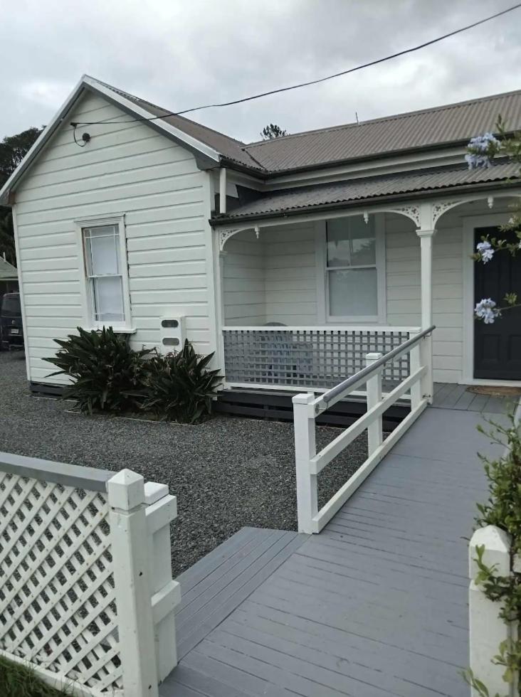 Three-Bedroom House photo 1