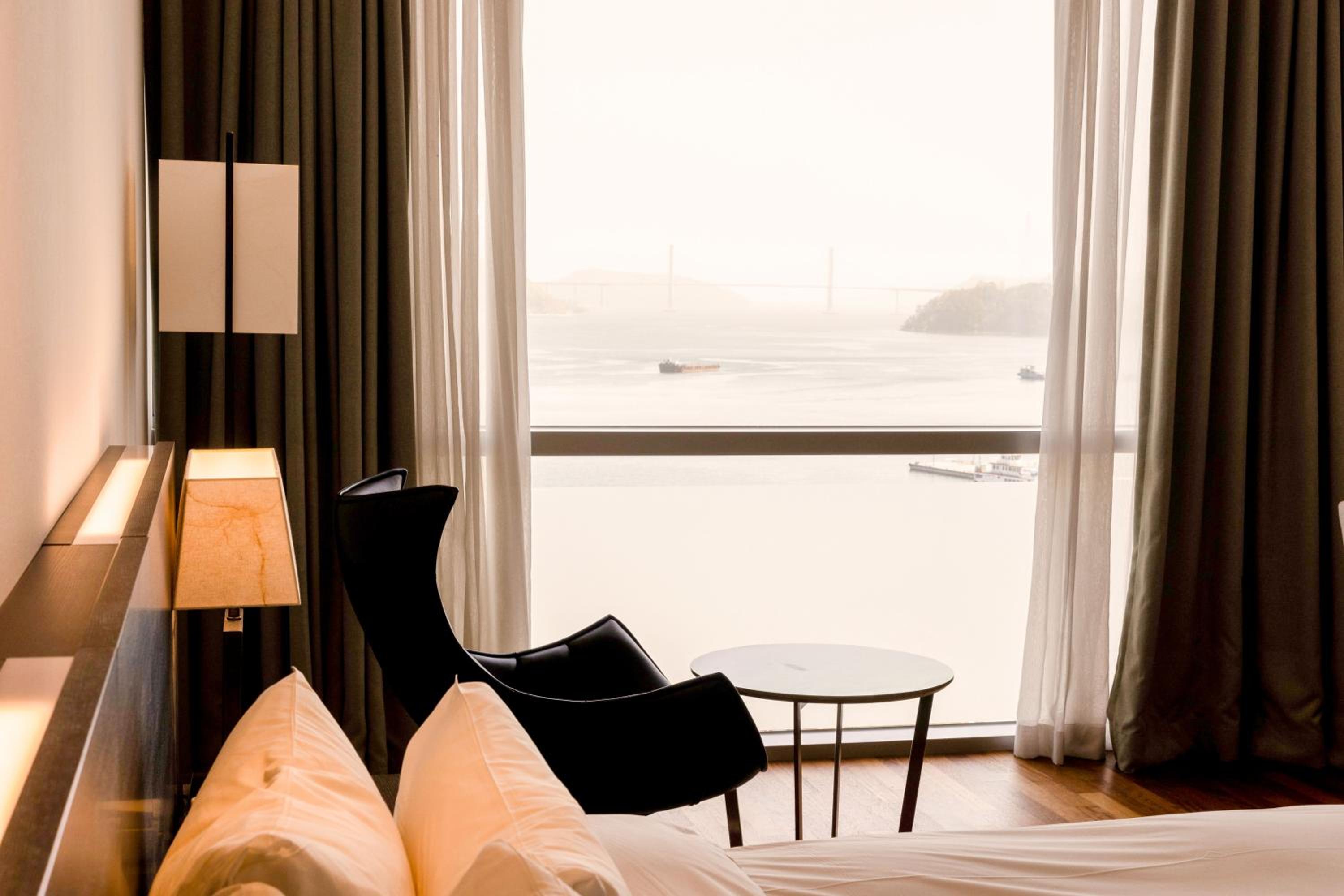 Special Offer - Deluxe Double Room With Sea View - Breakfast For 2 photo 3