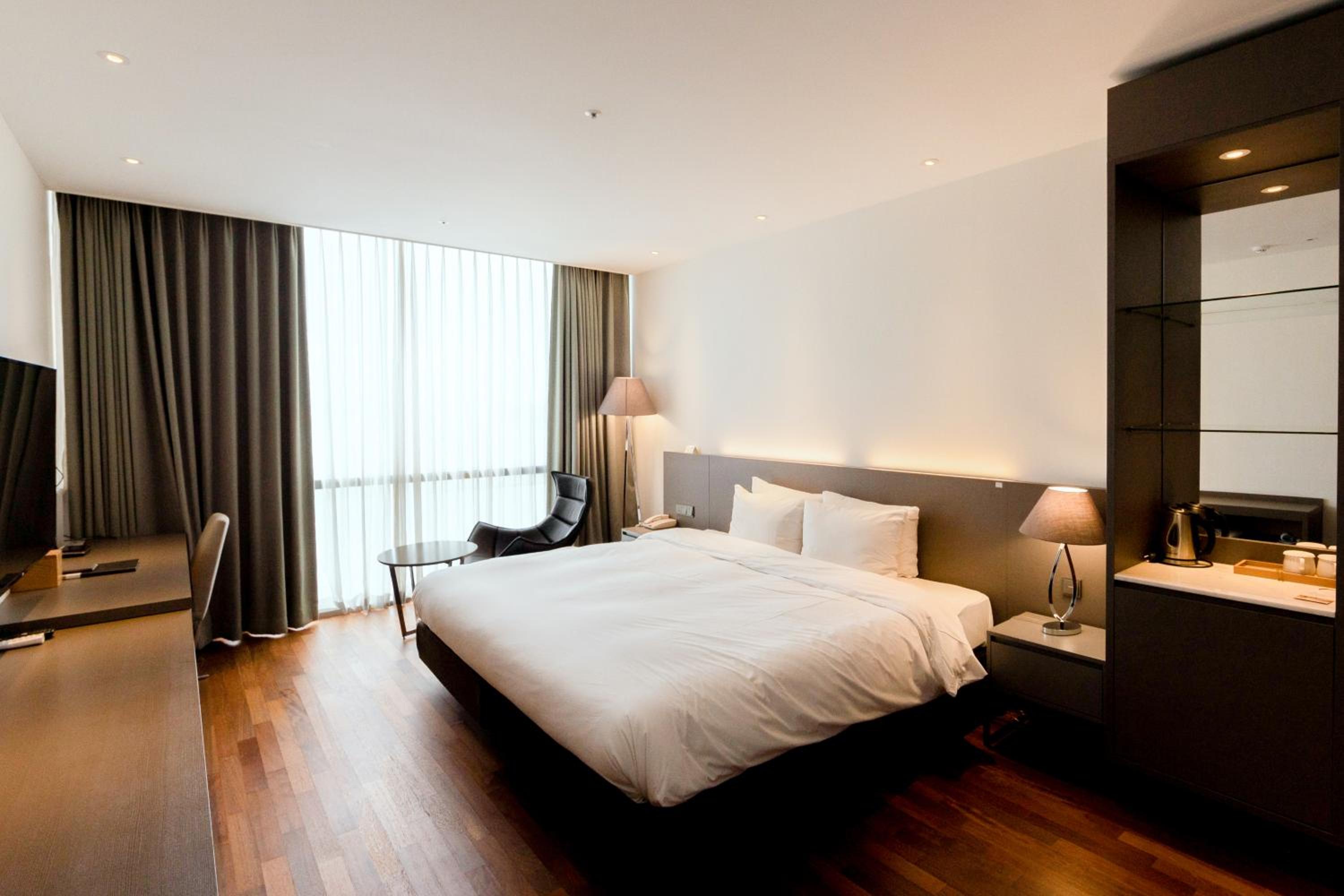 Special Offer- Superior Double Room With Sea View - Breakfast For 2 photo 1