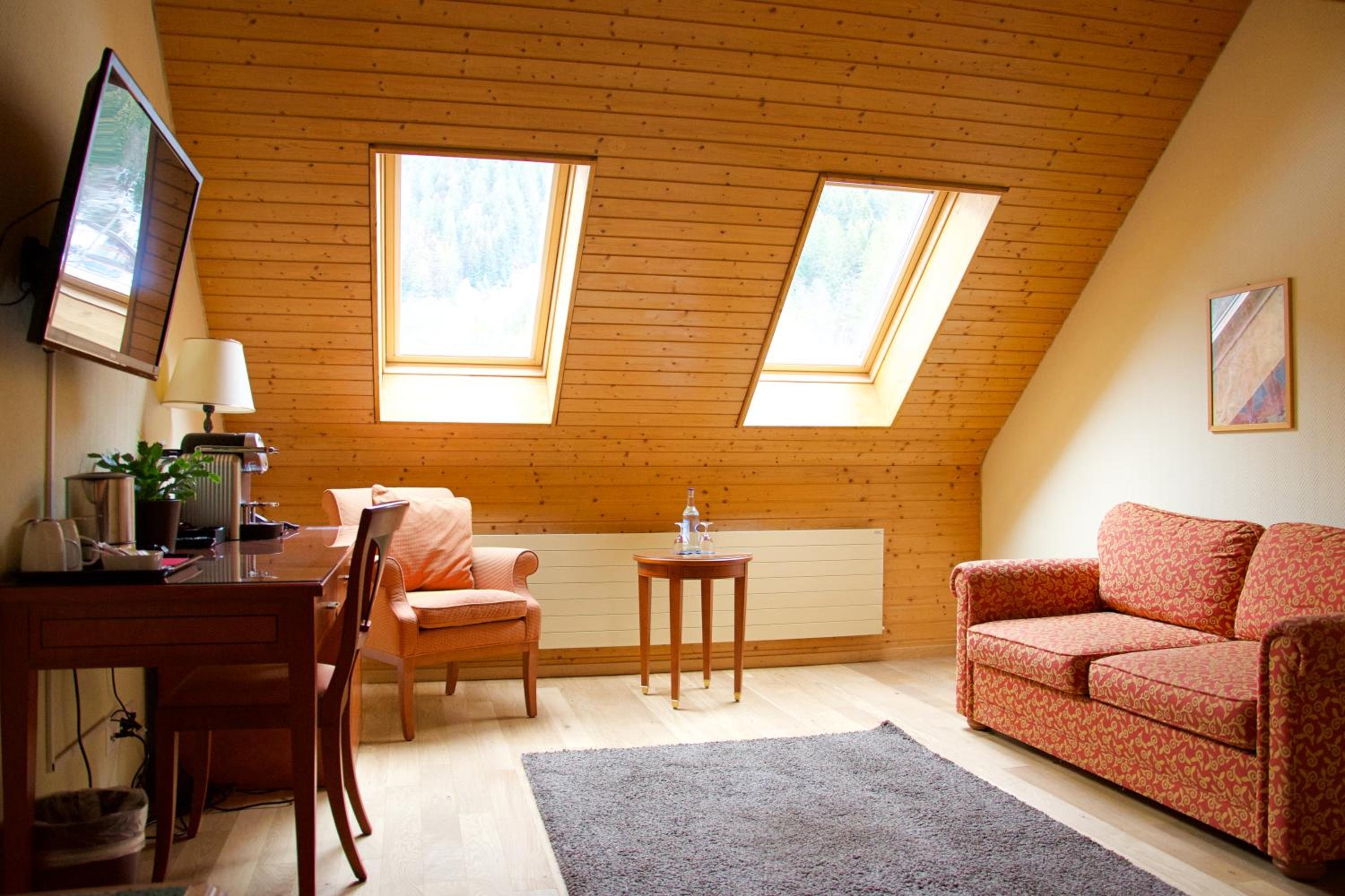 Suite - Photo 5