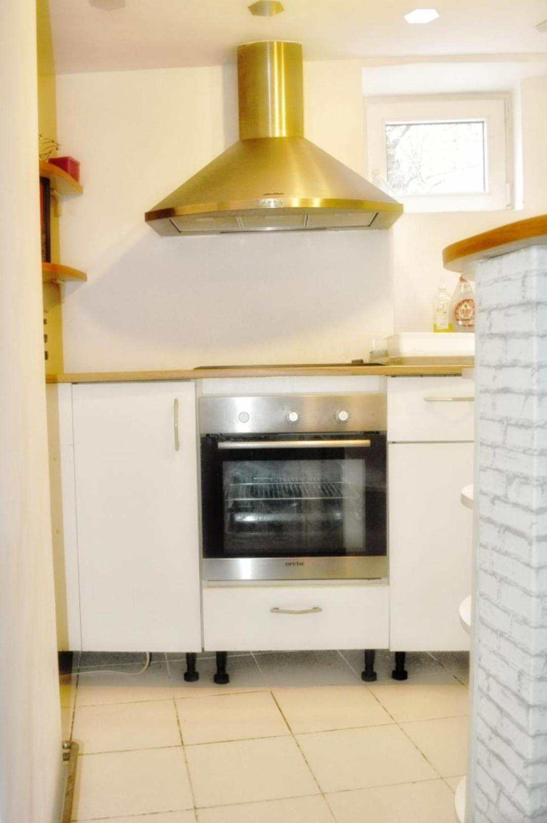 One-Bedroom Deluxe Apartment - Photo 8