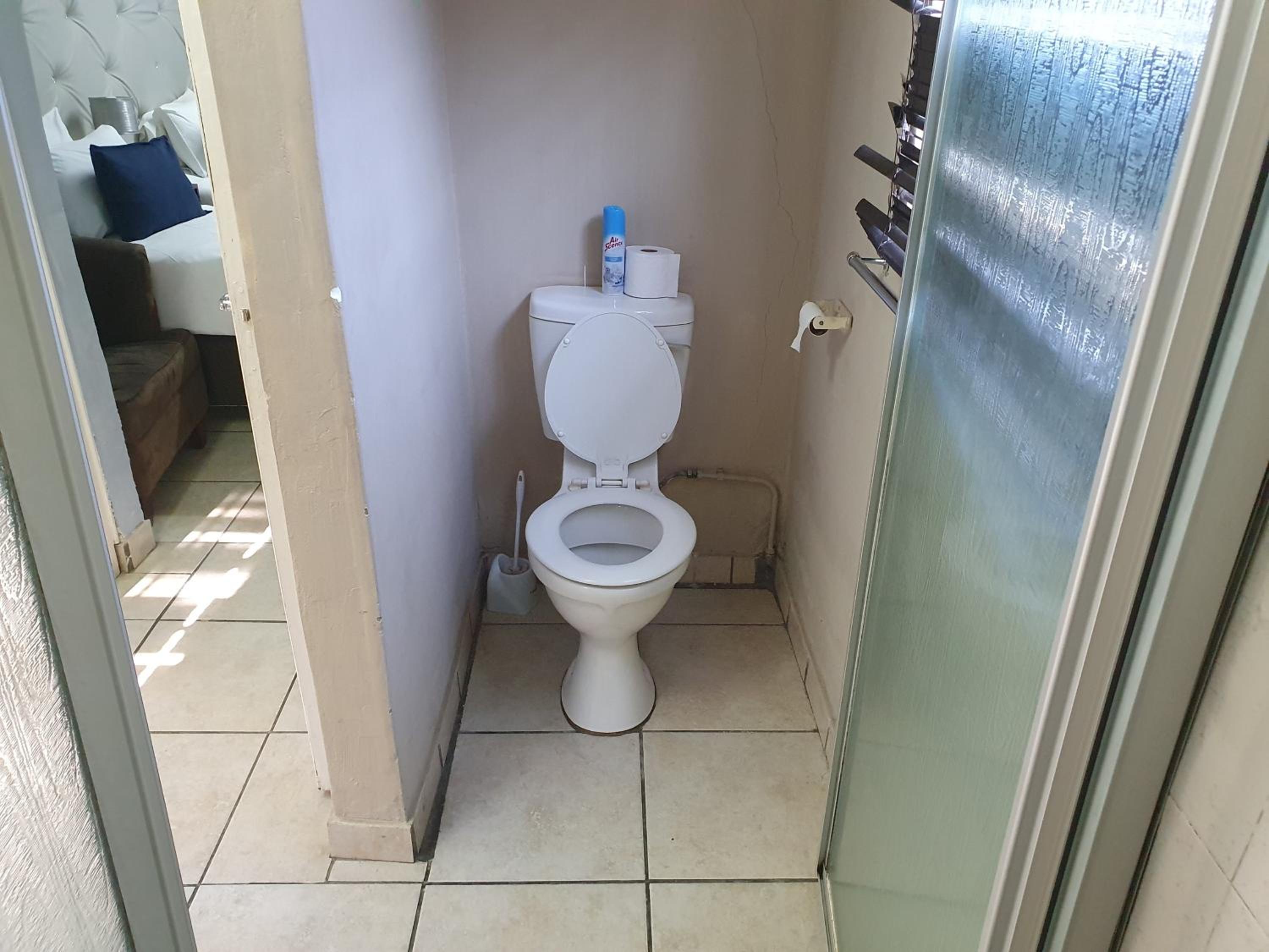 Standard Triple Room - Photo 4