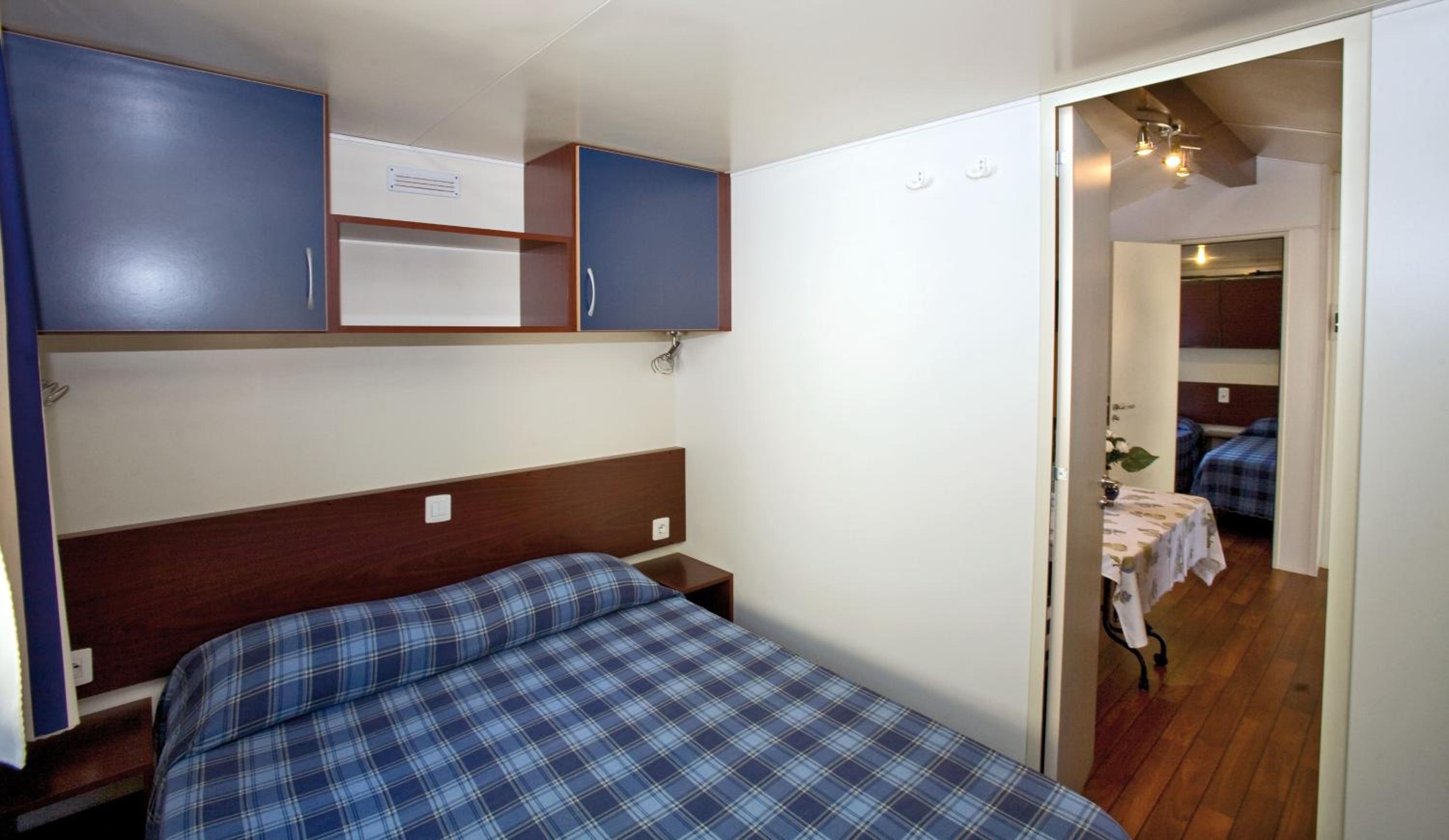 Mobile Home photo 1