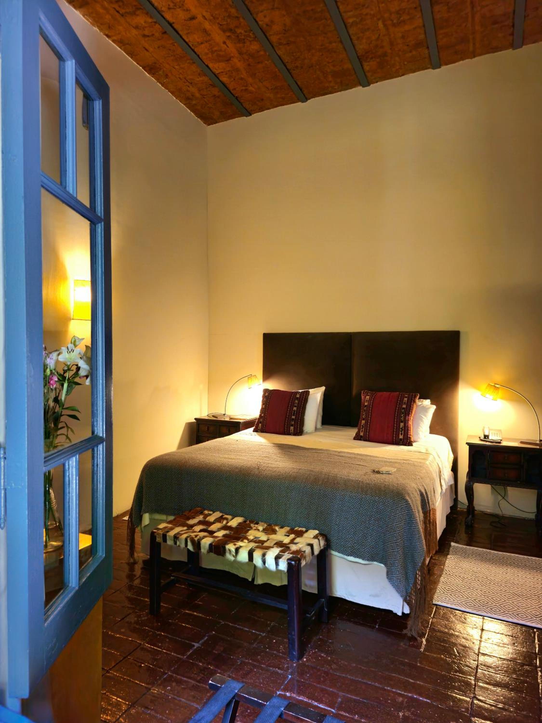 Deluxe Double Room with Two Double Beds thumbnail 5