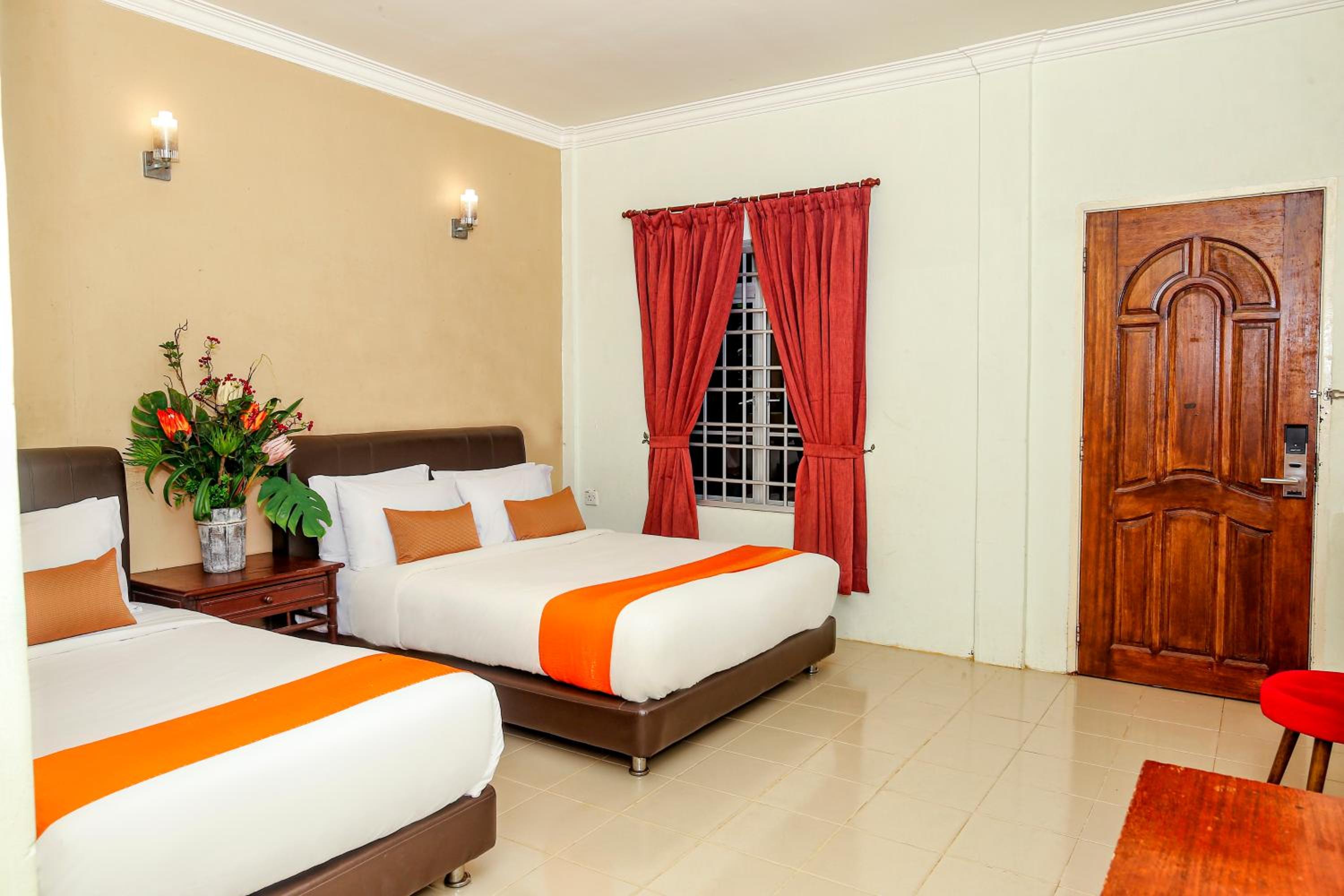 Superior Triple Room photo 3
