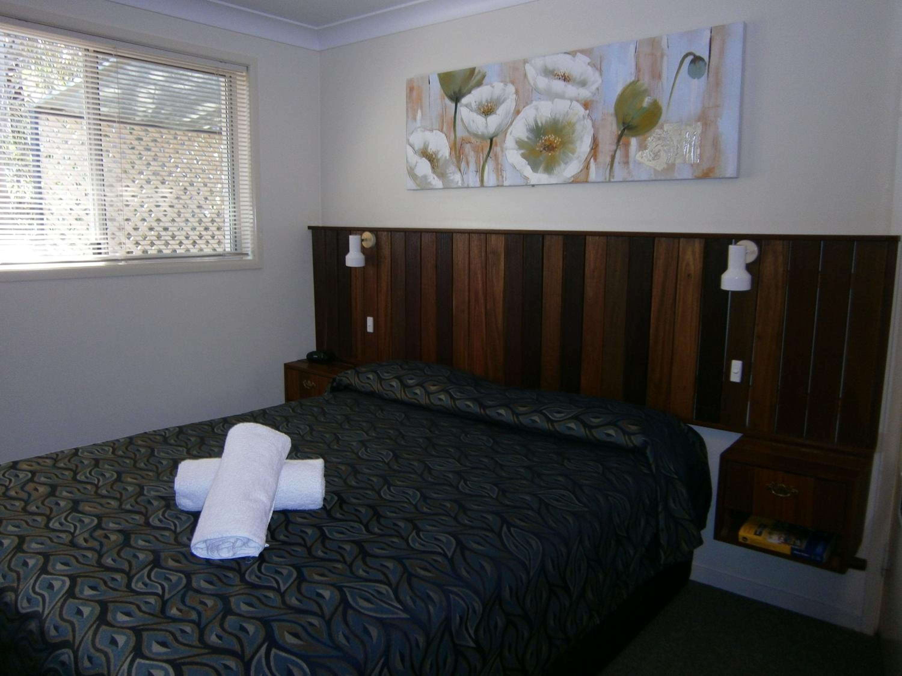 Queen Room photo 3