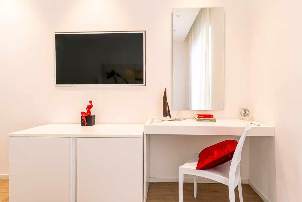 King Room with Garden View - Photo 6