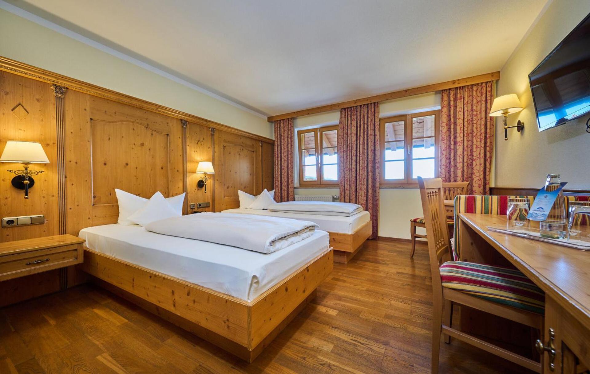 Twin Room - Photo 1