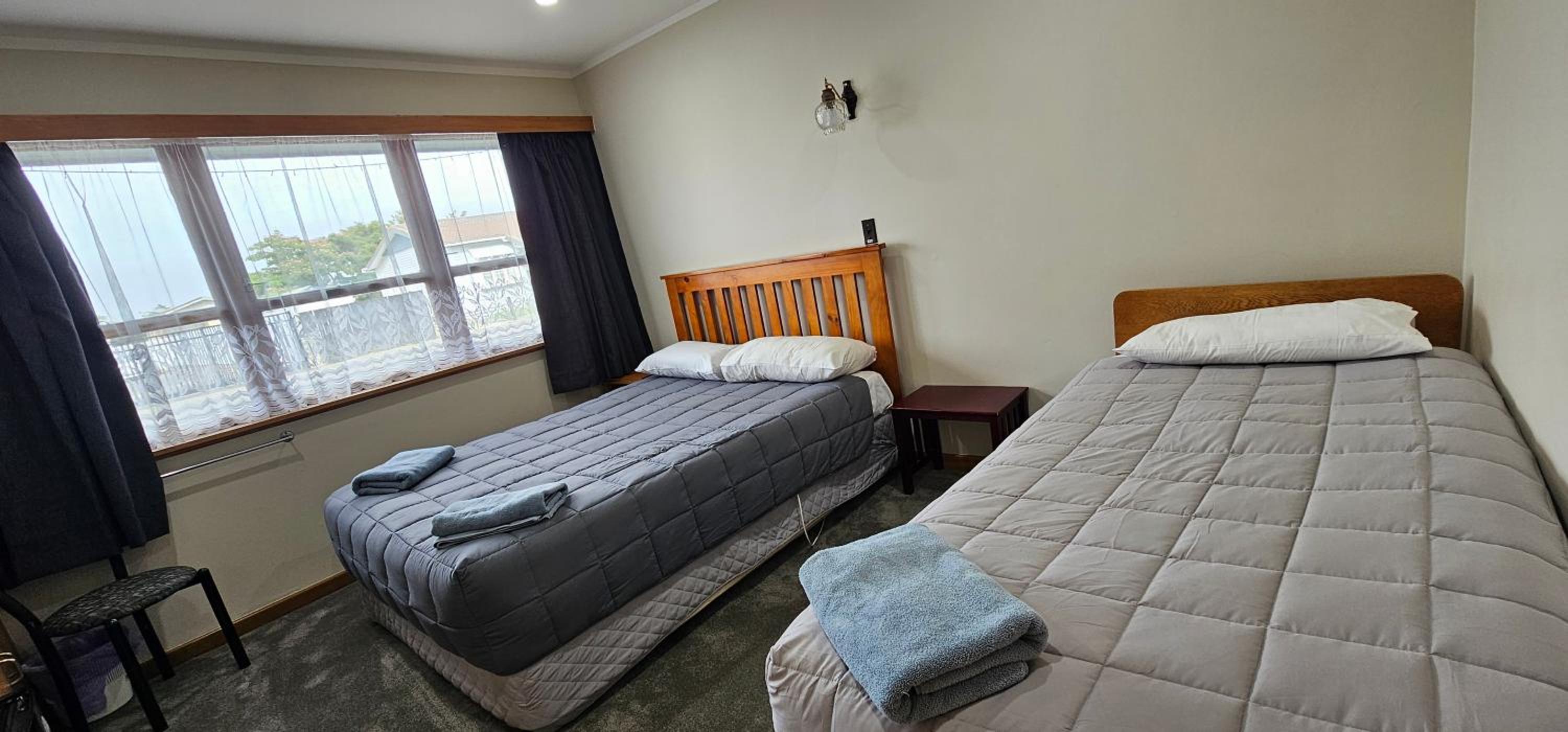 Basic Triple Room with Shared Bathroom