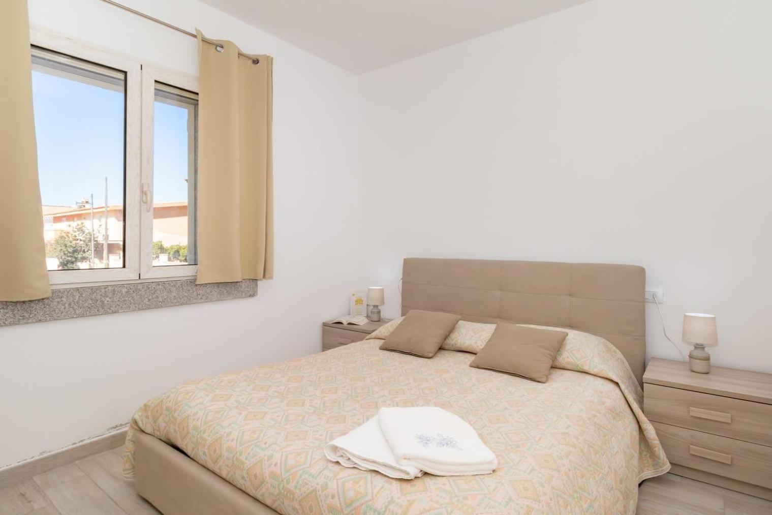One-Bedroom Apartment photo 3