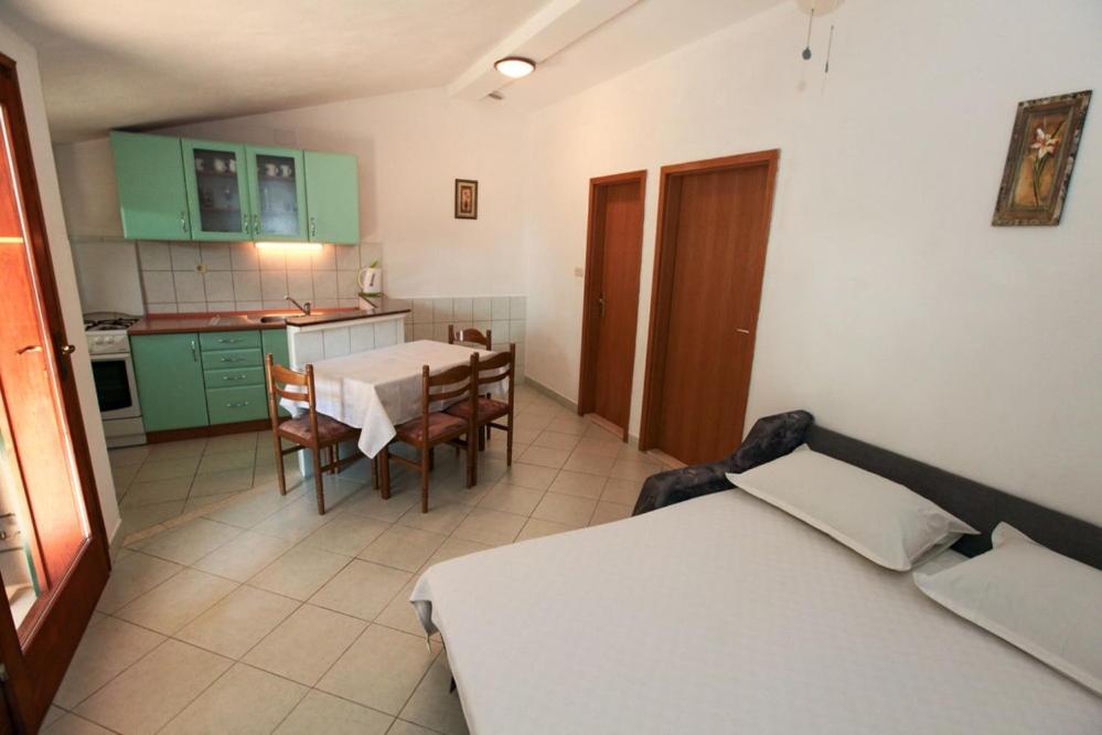 One-Bedroom Bungalow photo 1
