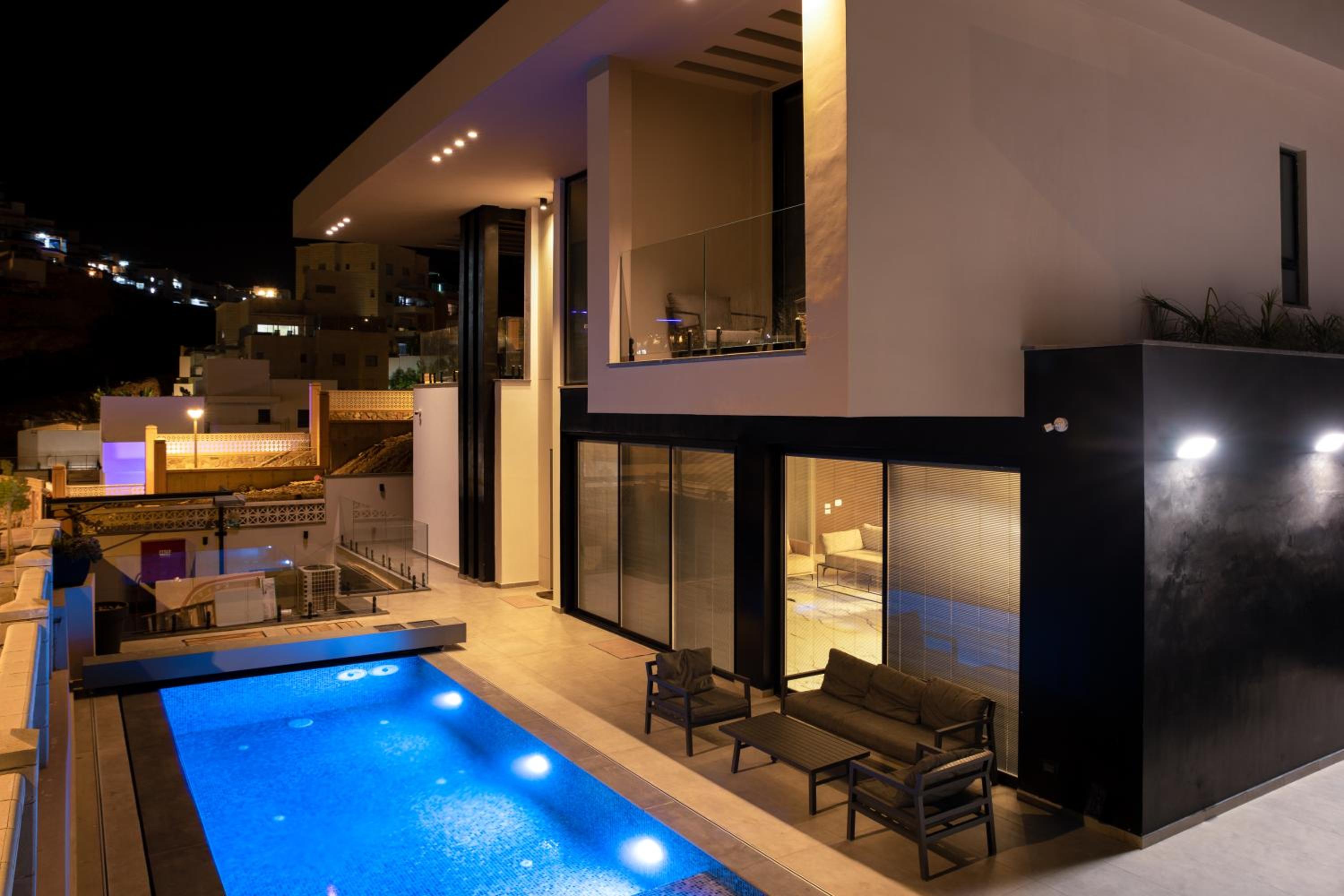Villa photo 1