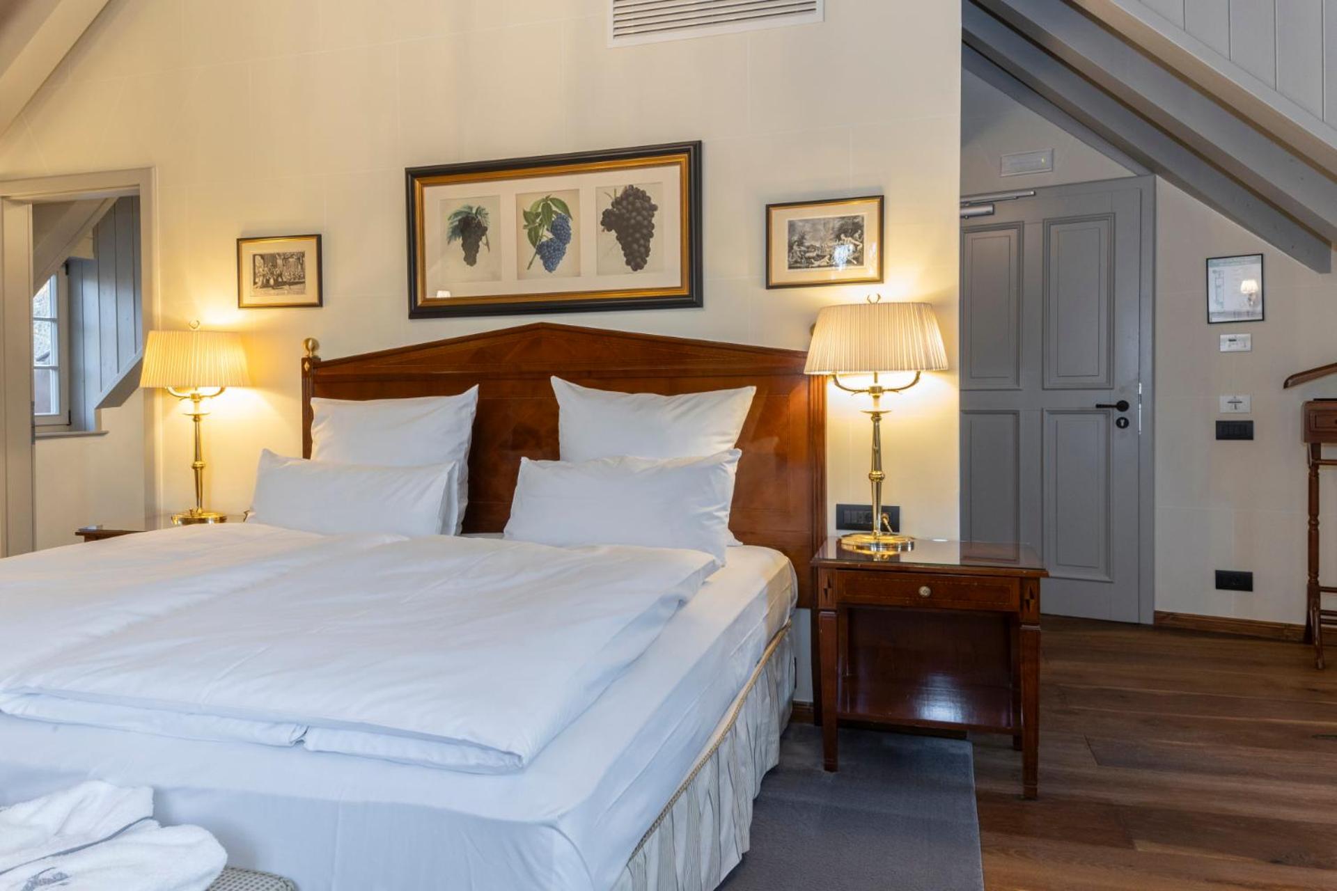 Deluxe Double Room - Photo 1