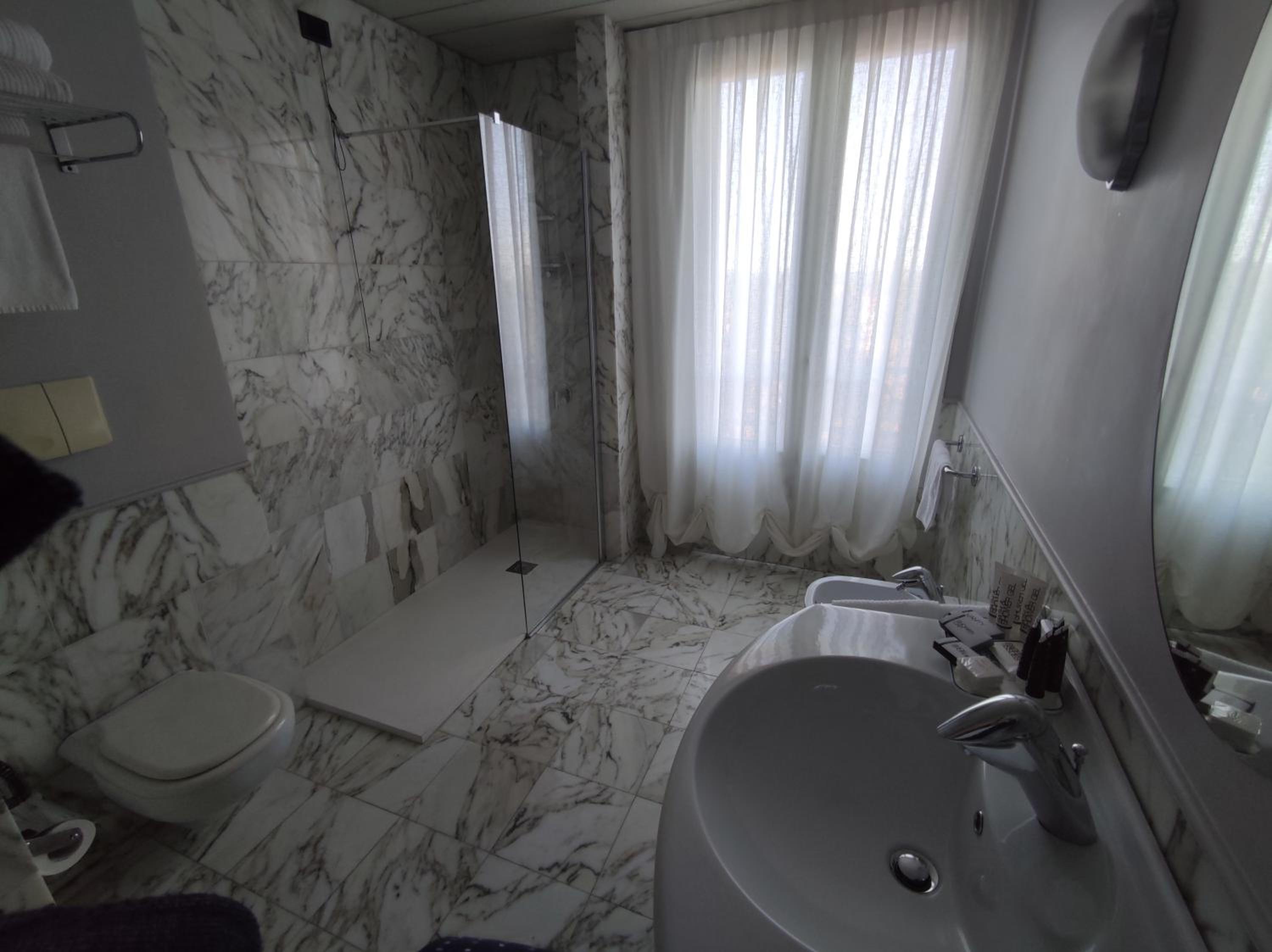 Junior Suite - Photo 2