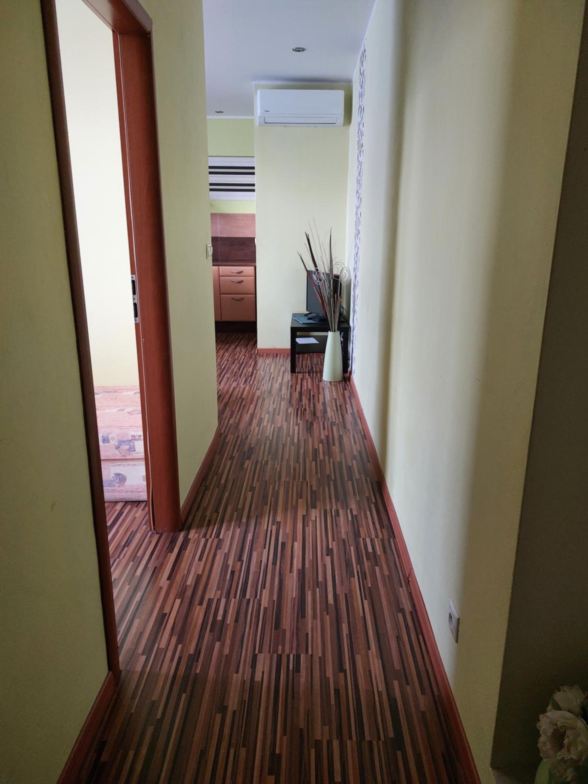 Superior One-Bedroom Apartment - Photo 10