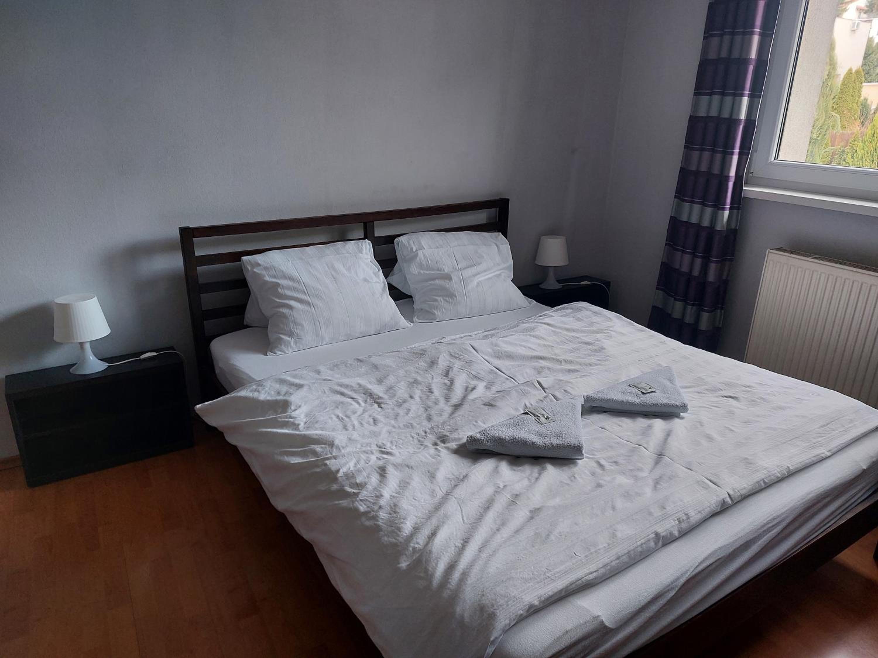 Superior One-Bedroom Apartment - Photo 18