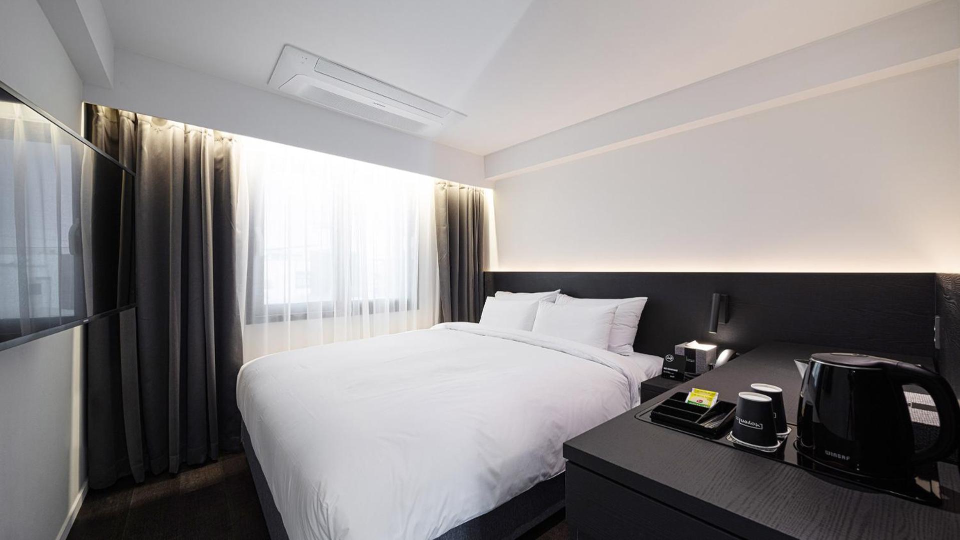 Standard King Room - Photo 1