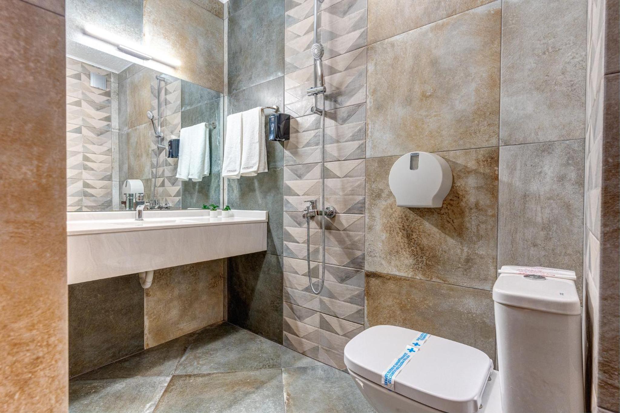Apartment - Split Level - Photo 12
