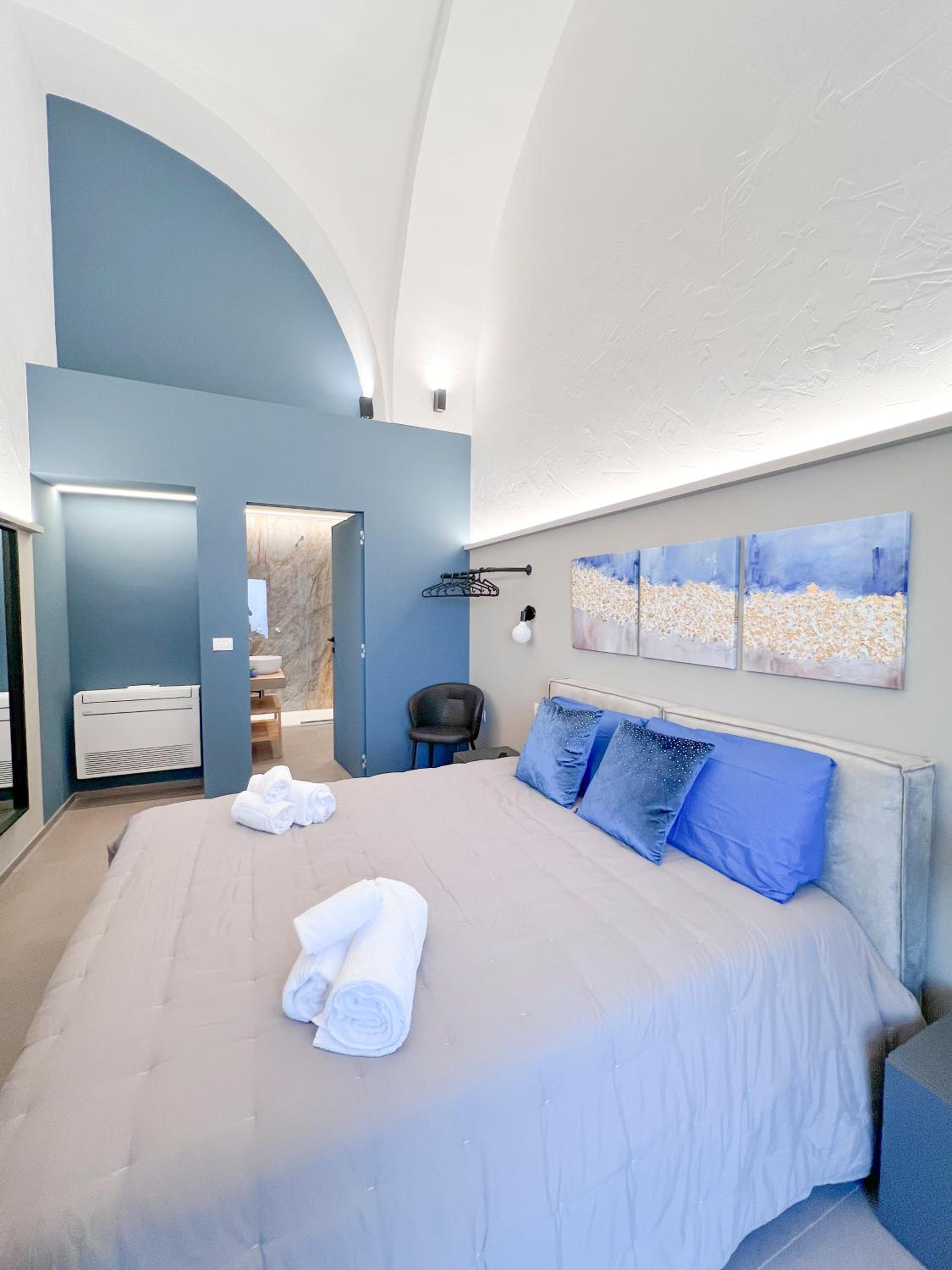 Large Double Room