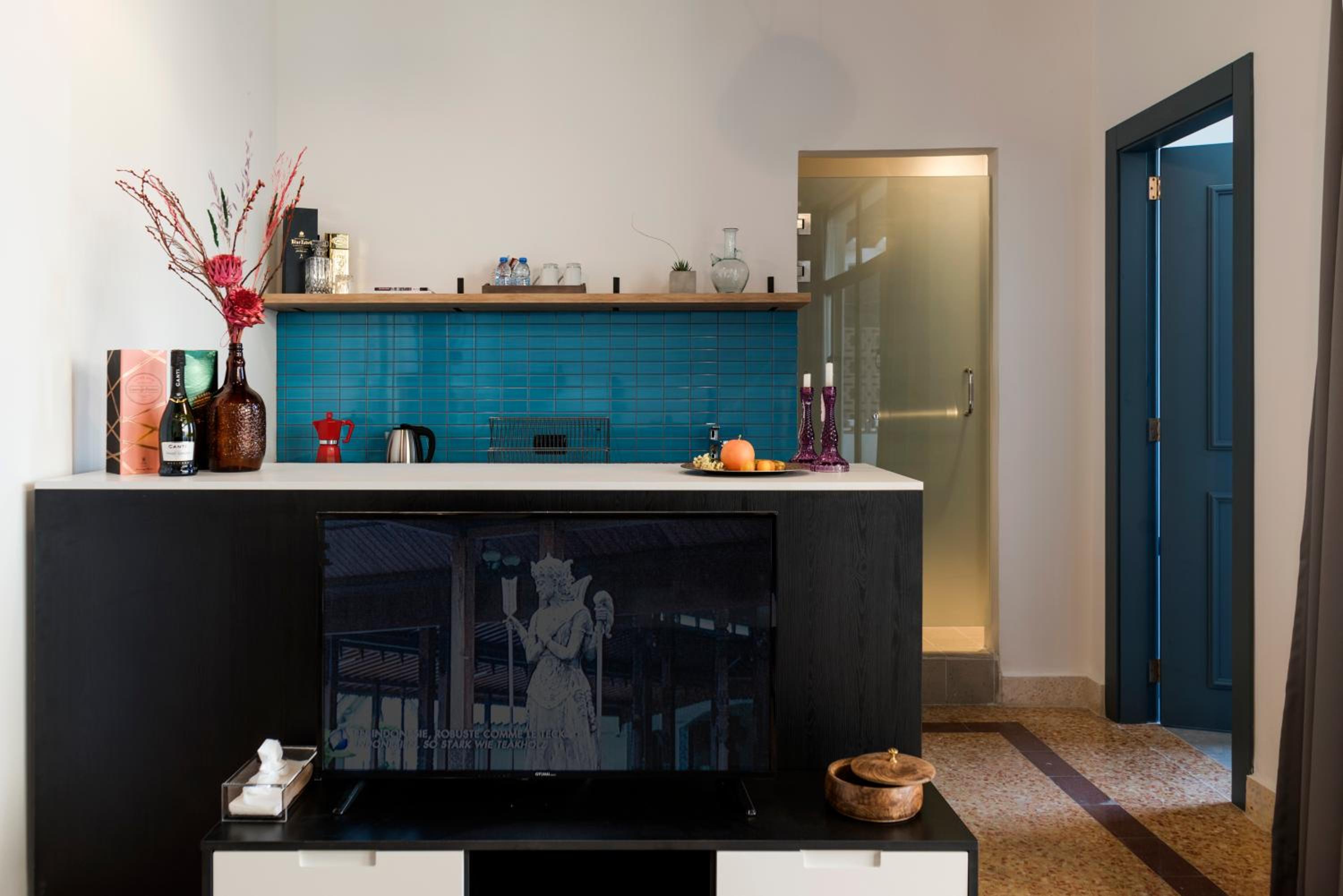 Two-Bedroom Apartment with Balcony photo 3